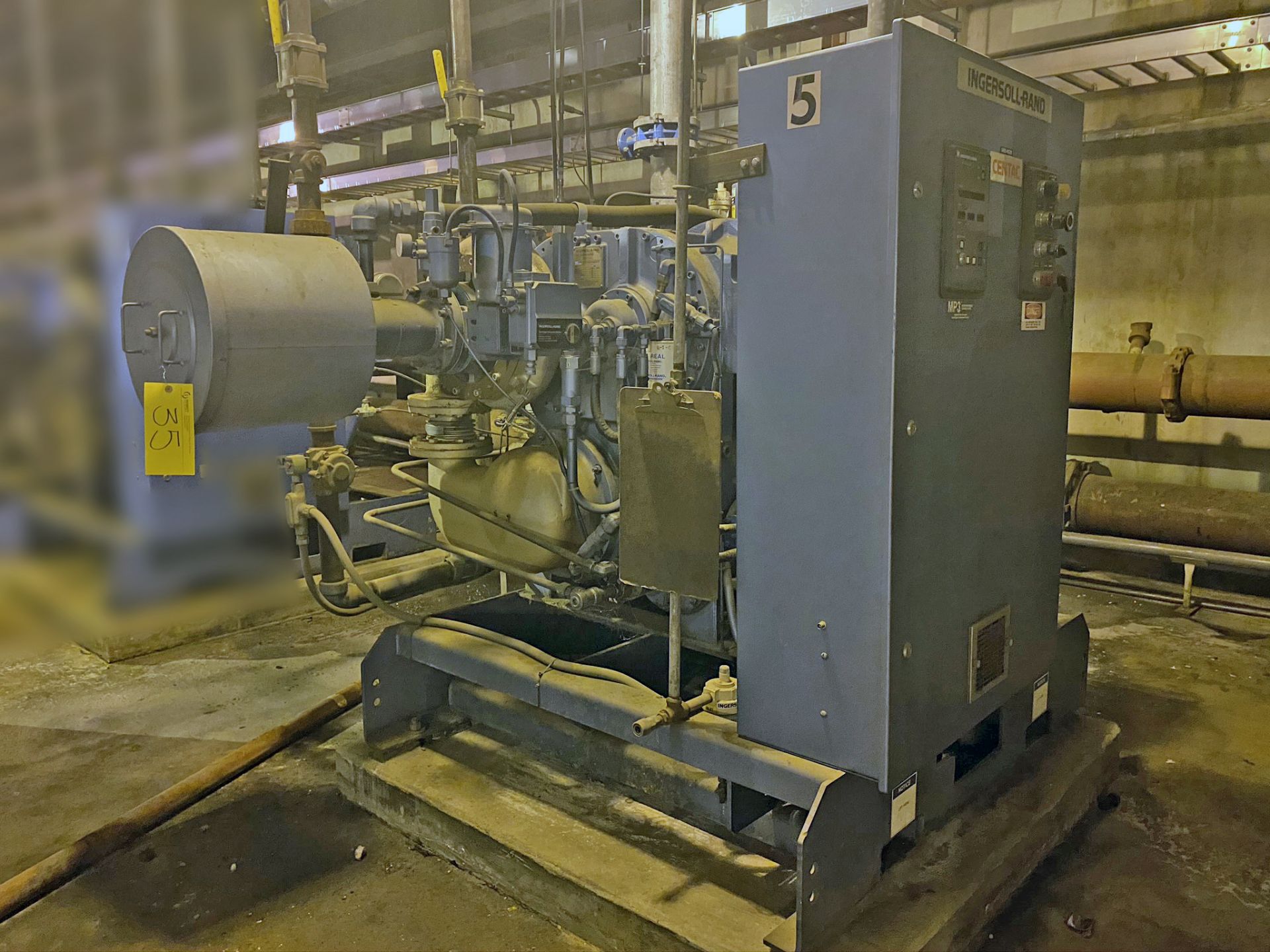 Ingersoll Rand air compressor. Model OCV8M2. 200HP, S/N M95-8528. 1995. Intake Capacity 800,05 - Image 2 of 6