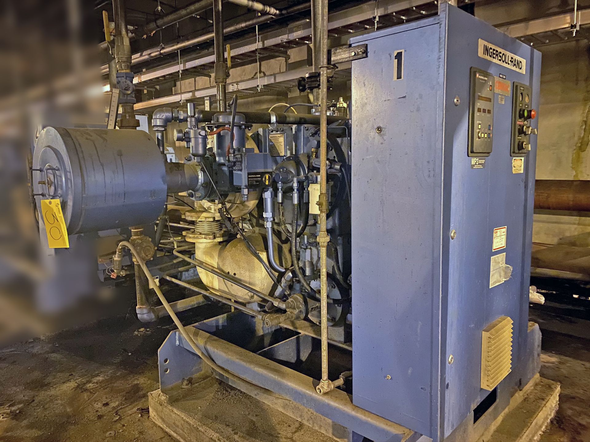 Ingersoll Rand air compressor. Model OCV6M2. 175HP, S/N M93-7269. 1993. Intake Capacity 626 CFM. - Image 2 of 6