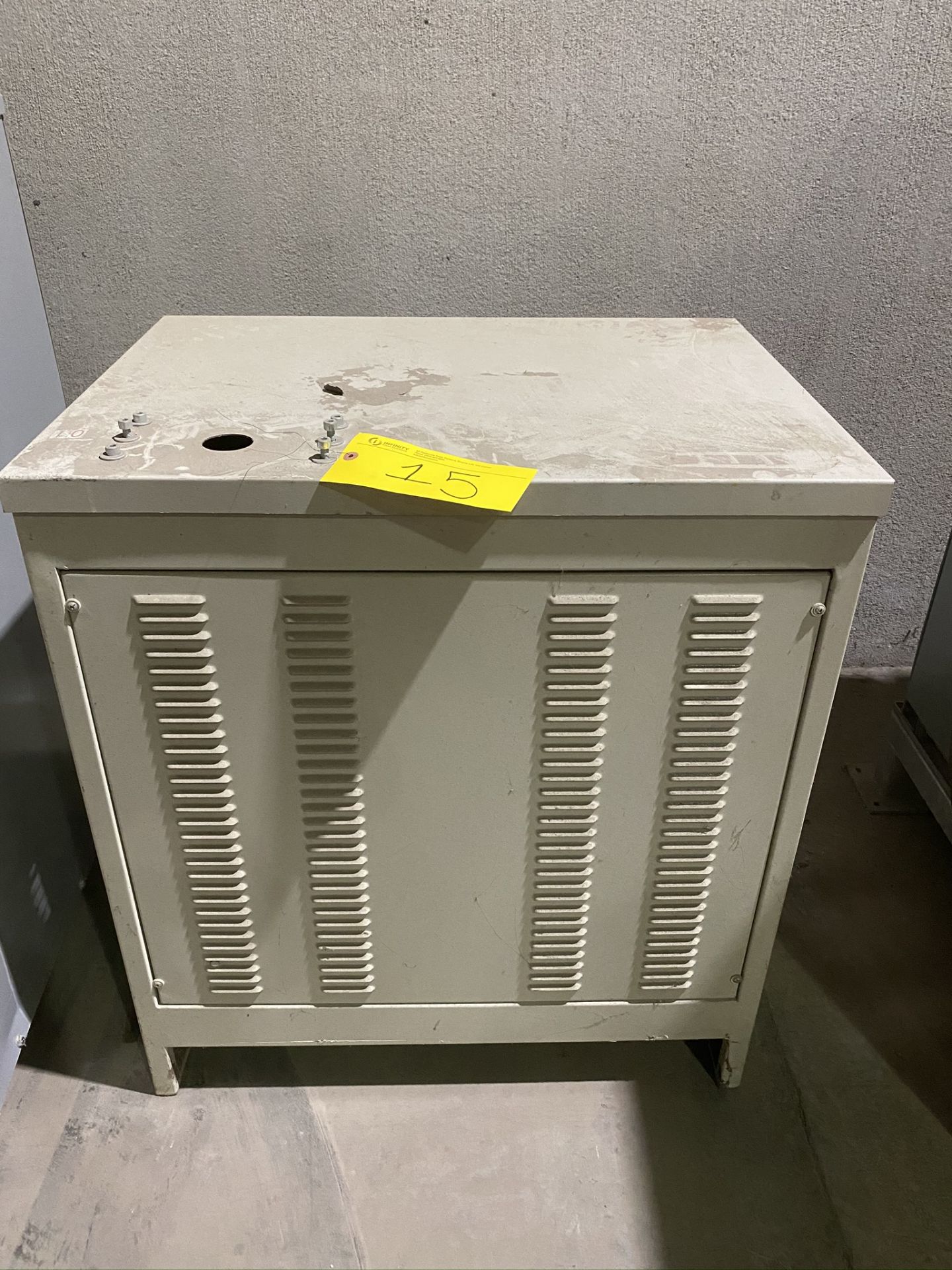 LEE dry-phase three-phase autotransformer. Class E1-C1-F0. 50KVA, 575V PRIMARY, 440/460/480V