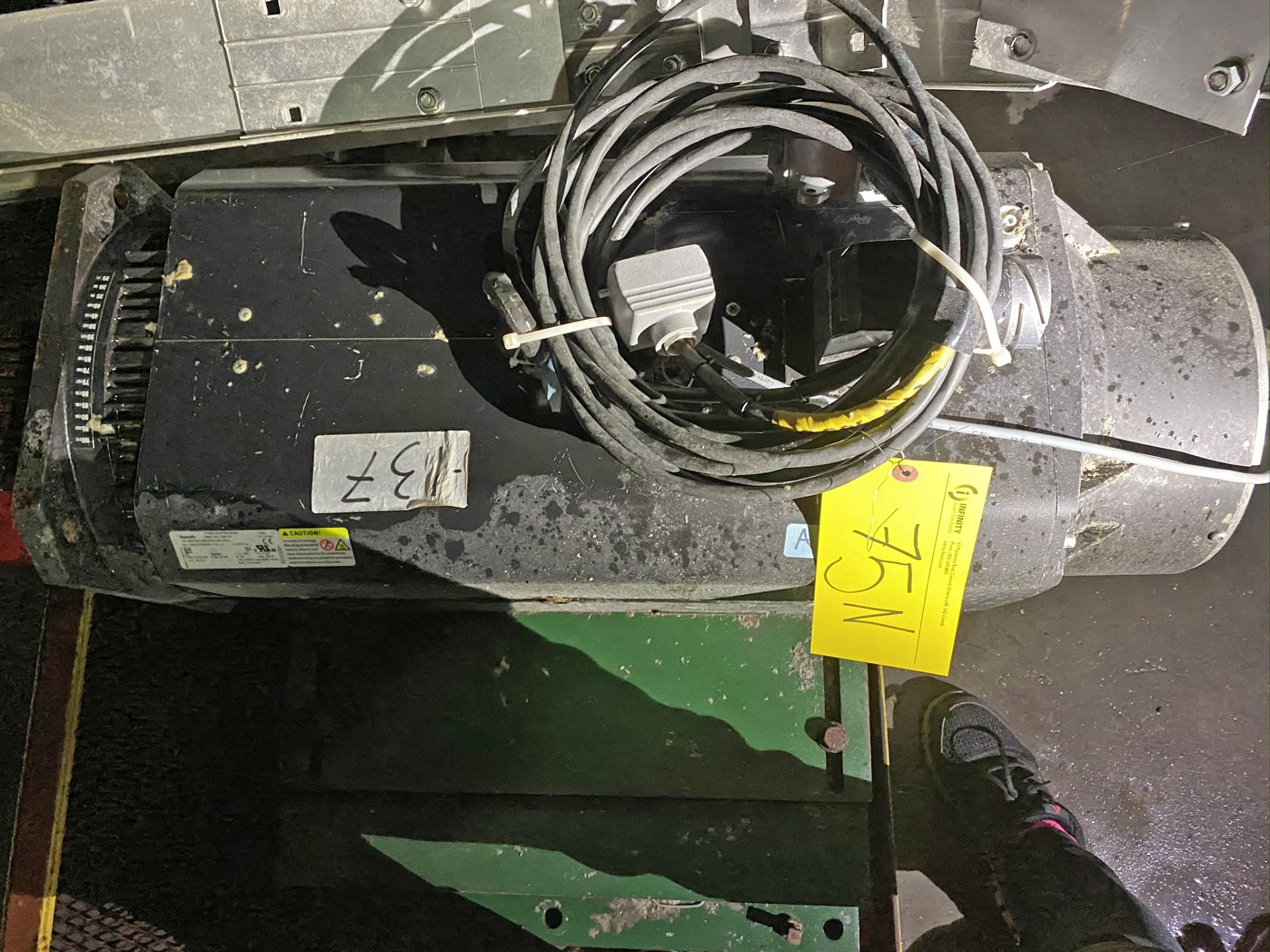 Rexroth 3-phase induction motor. Typ: MAD160C-020-S2-BK0-35-N1. S/N: 78002010000254. (S.F.)