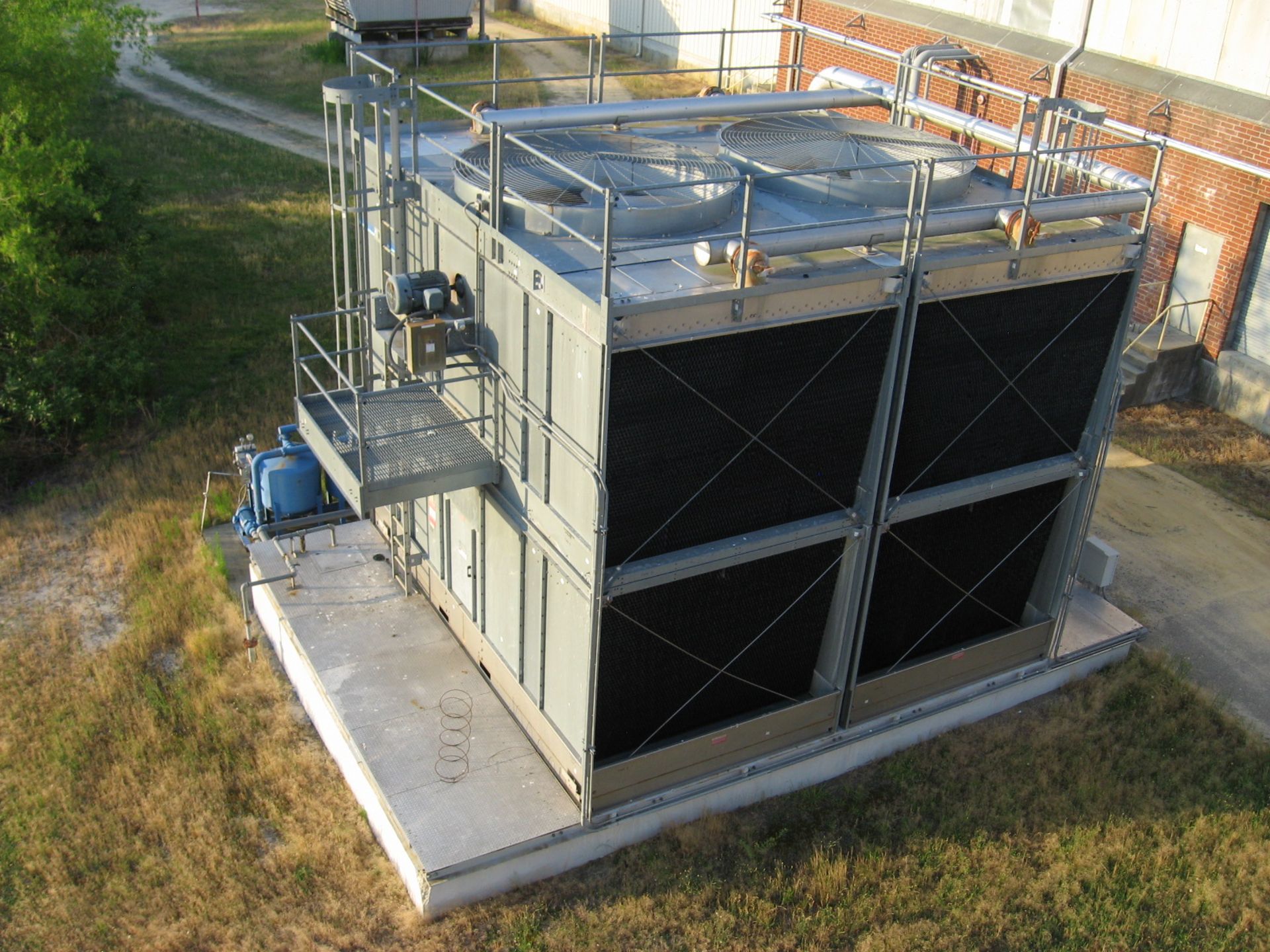 Marley Water Cooling Tower. MODEL NC8310F-2 BM, S/N NC8310F2BM W/ 40HP MOTOR behind Scotland - Image 3 of 13