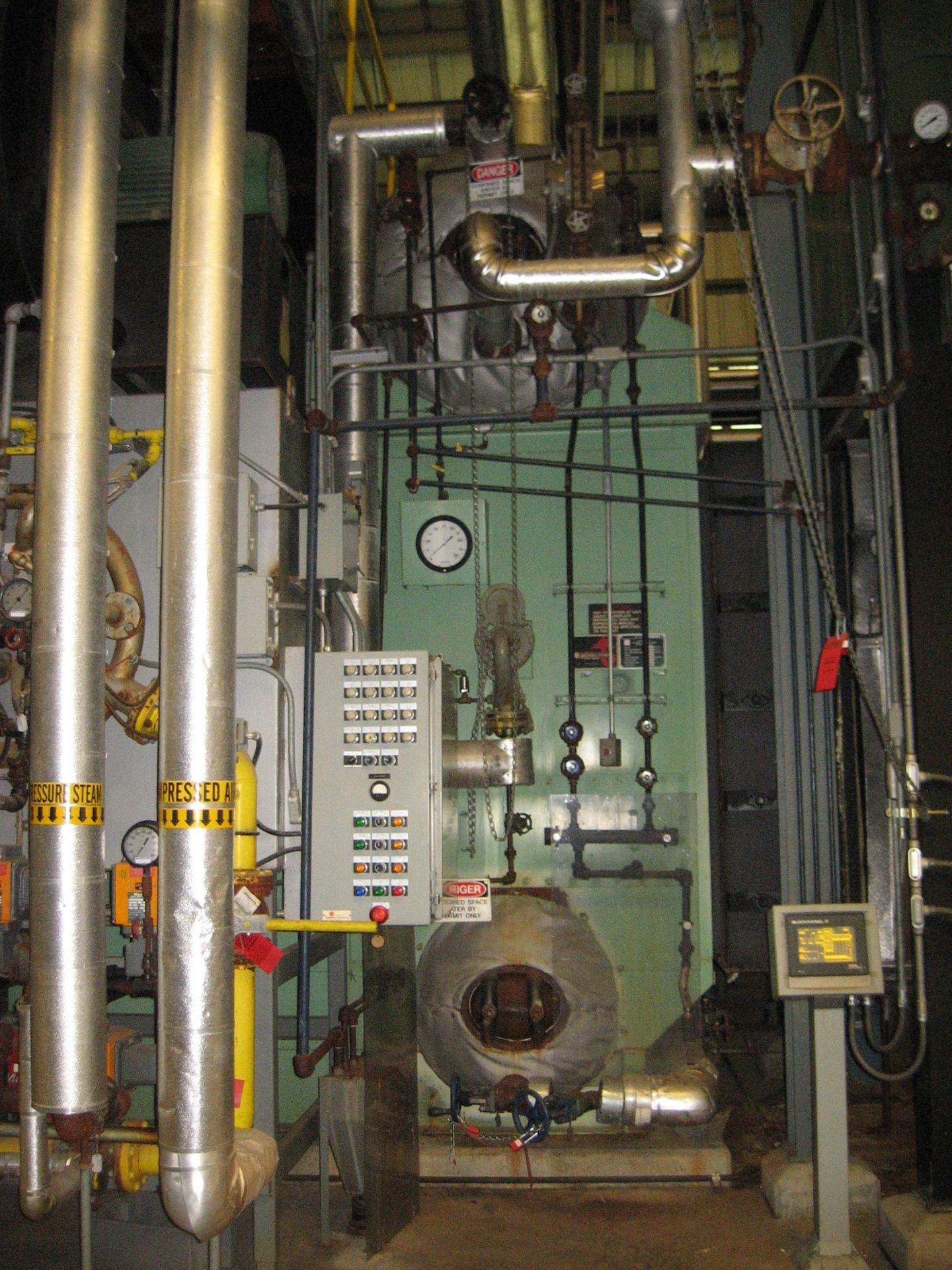 BOILER B3, NEBRASKA BOILER, WATER TUBE, MODEL NS-F-72, CAPACITY 100,000 LB/H, BOILER SQ FT 6474, MAX - Image 2 of 30