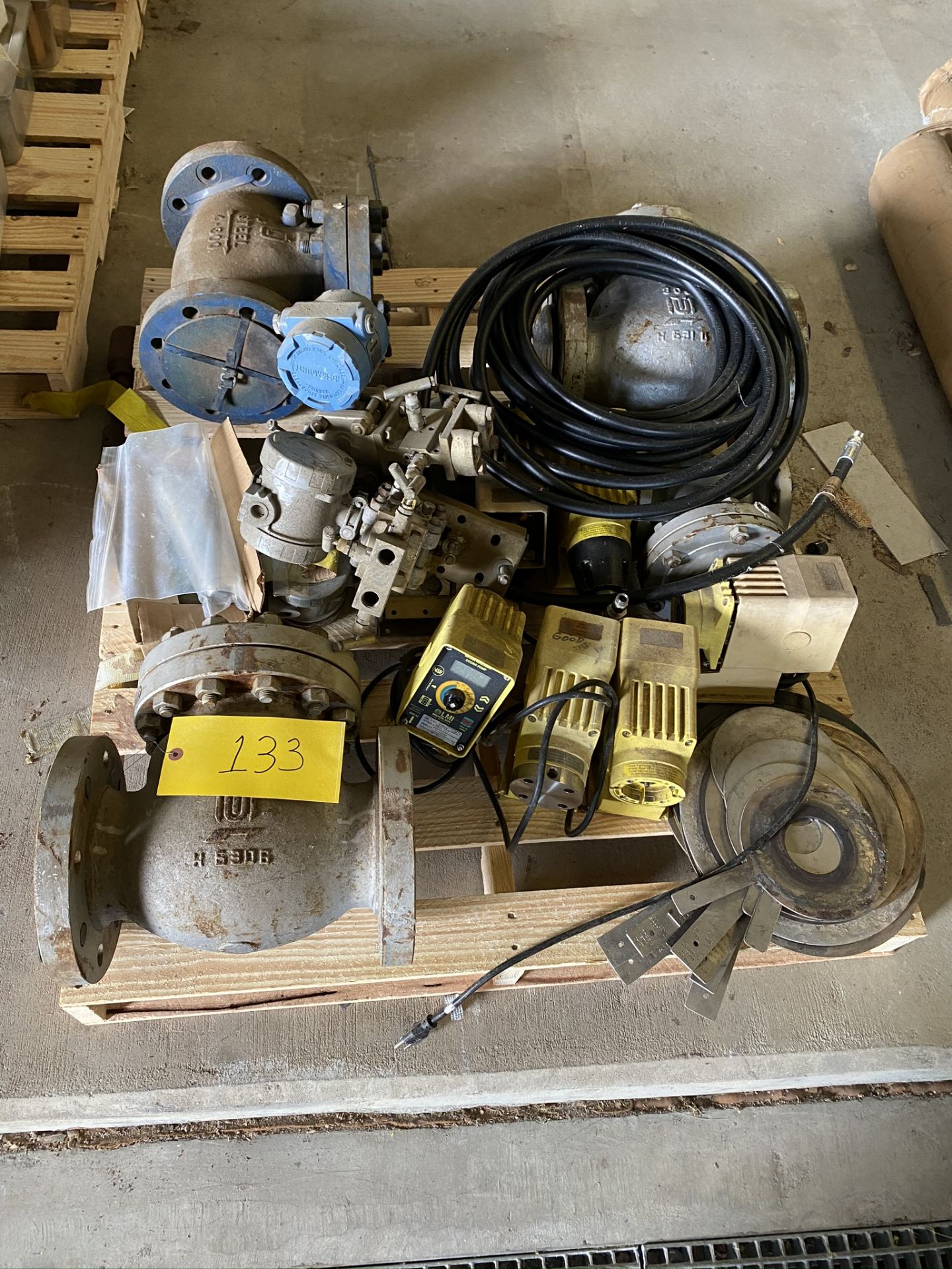 Assorted Valves, and Pumps. (3 pallets)