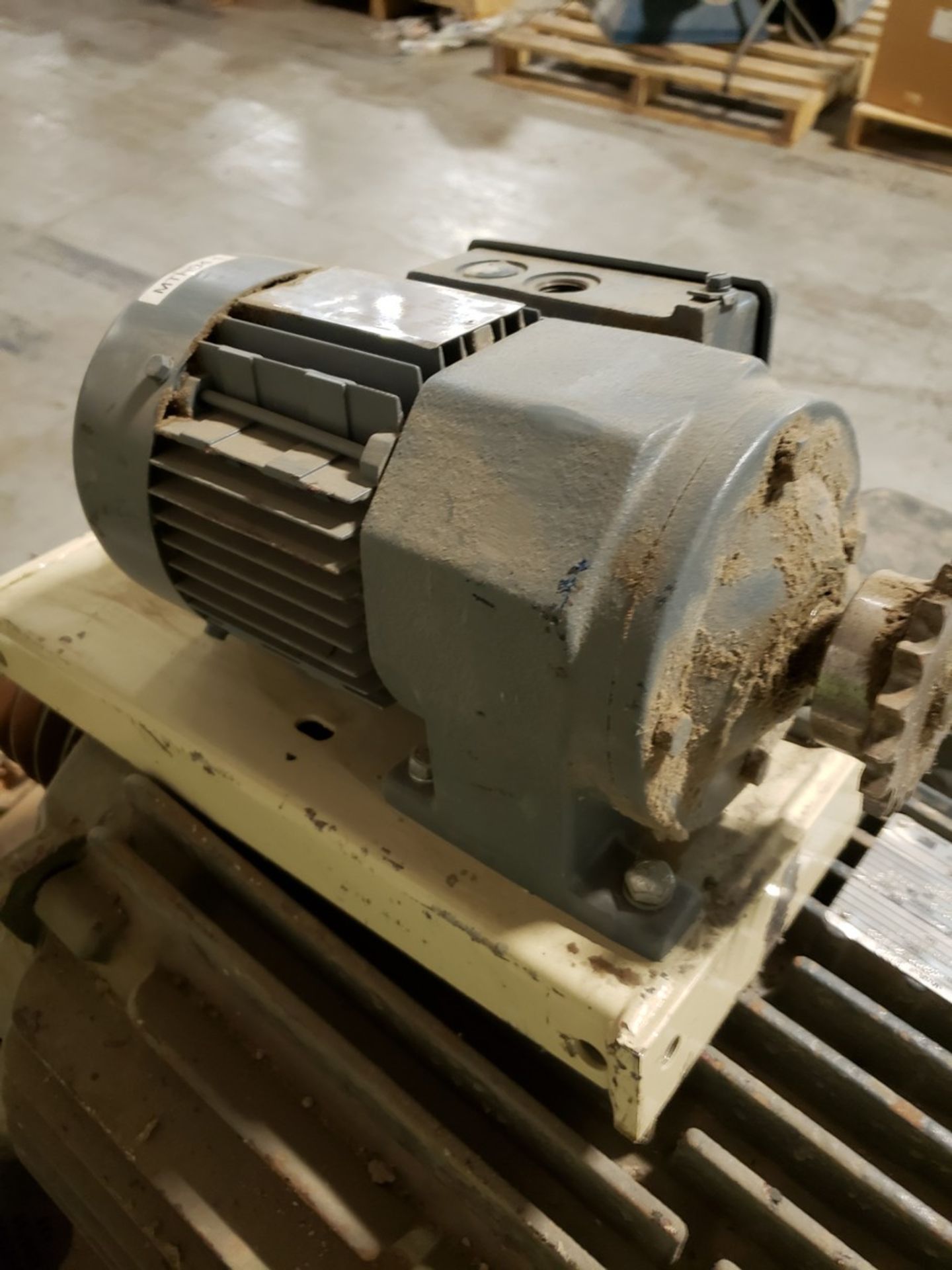 PALLET OF MOTORS, 1 MARATHON , UNKNOWN HP, OR CONDITION WITH STERNS BREAK ATTACHED, 1 BONFIGLIOLI - Image 3 of 13