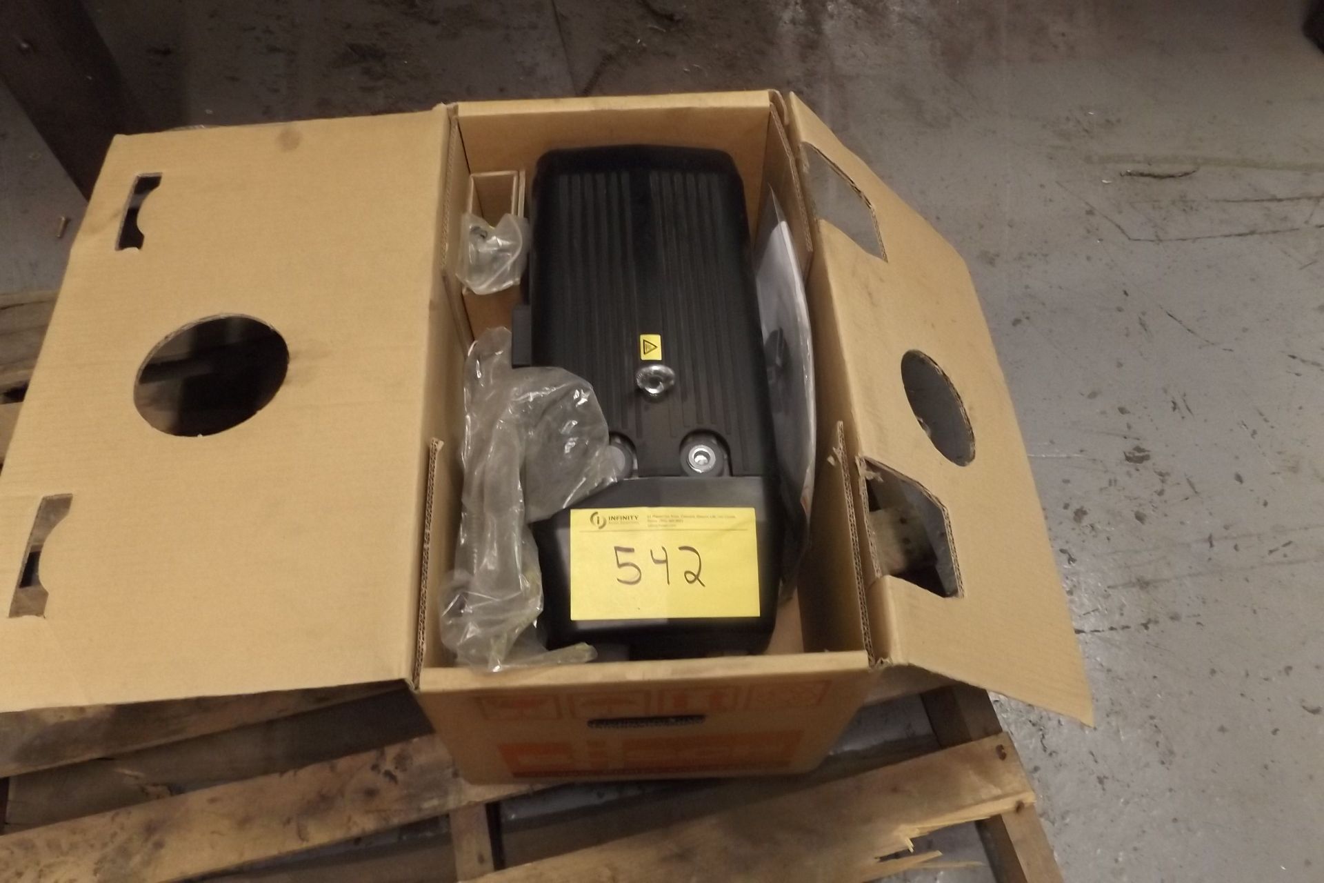 BUSCH VACUUM PUMP, TYPE=SV 1025 C 000 IKZZ  (MAINT SHOP) - Image 3 of 4