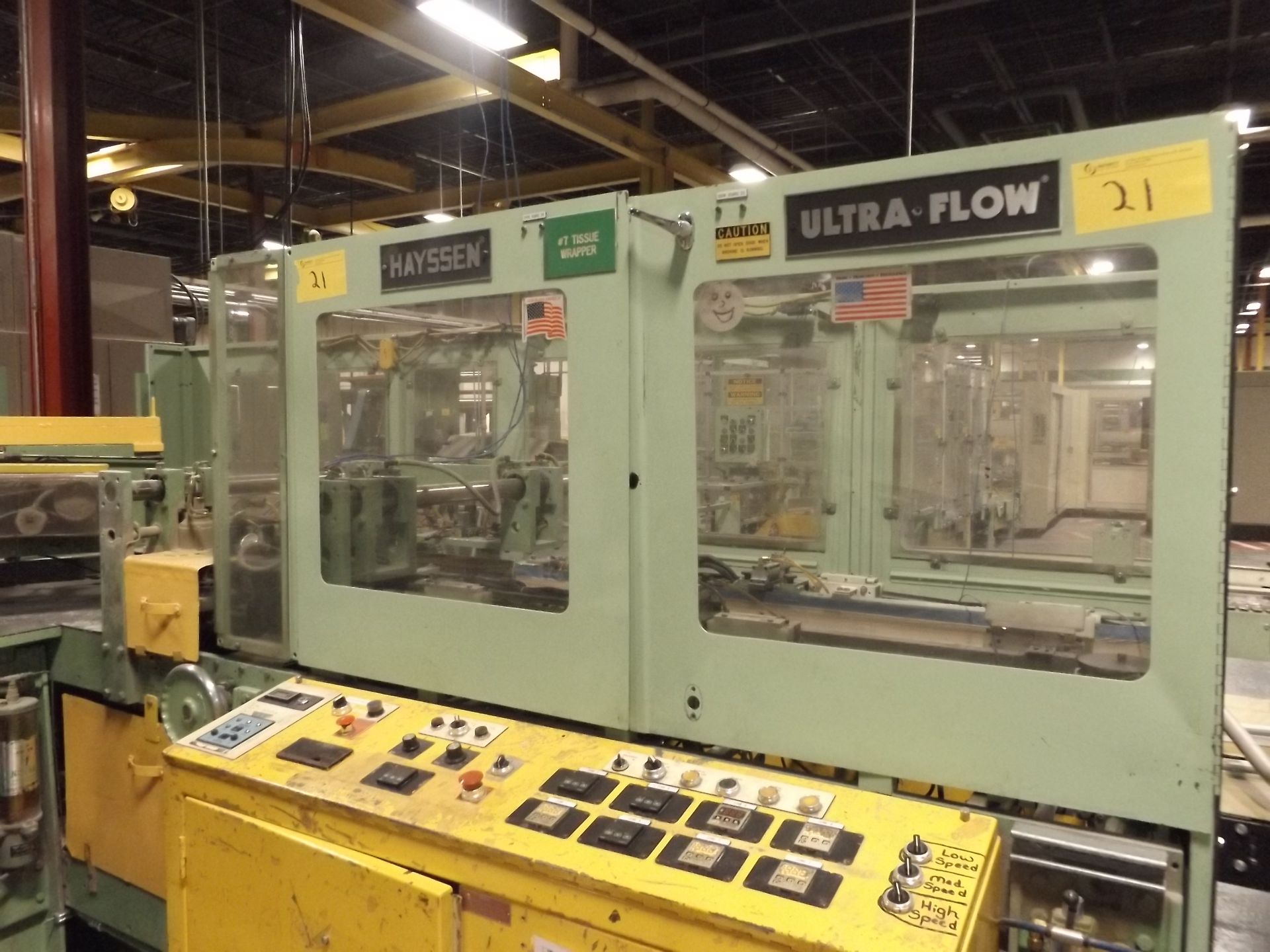 1988 HAYSSEN Ultra Flow UF125 Wrapper, s/n 018926, (3) Infeed Lanes, Number of Layer: 1, Wrapping