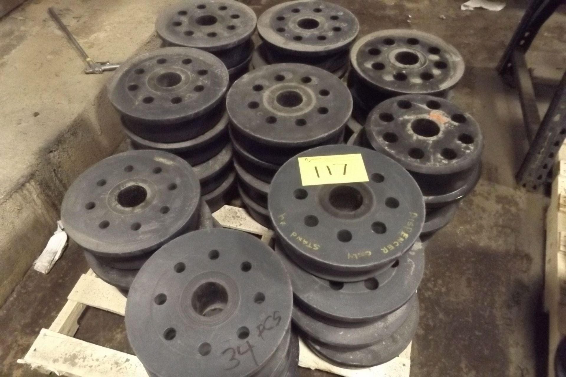 LOT OF (34) 12" CORE CHUCK ADAPTERS FOR 3" SHAFTS [RAIL DOCK]
