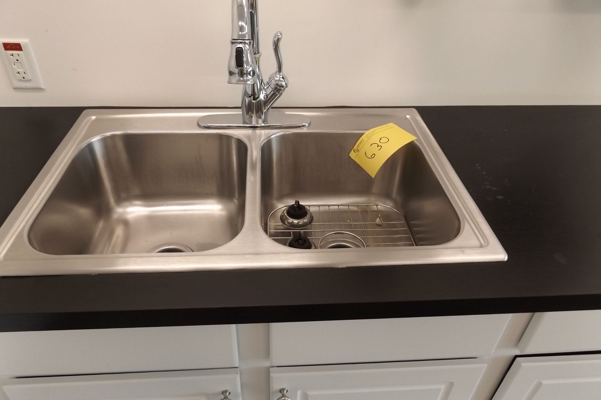 LOT OF SINK, COUNTER AND CABINETS (NOTE: WATER SUPPLY LINES MUST BE PROFESSIONALLY CAPPED ) (FRONT - Image 2 of 3