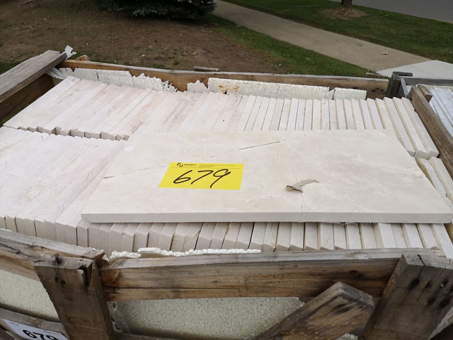 SKID MARBLE NATURAL STONE 12" X 24" (2 SKIDS) - Image 2 of 3