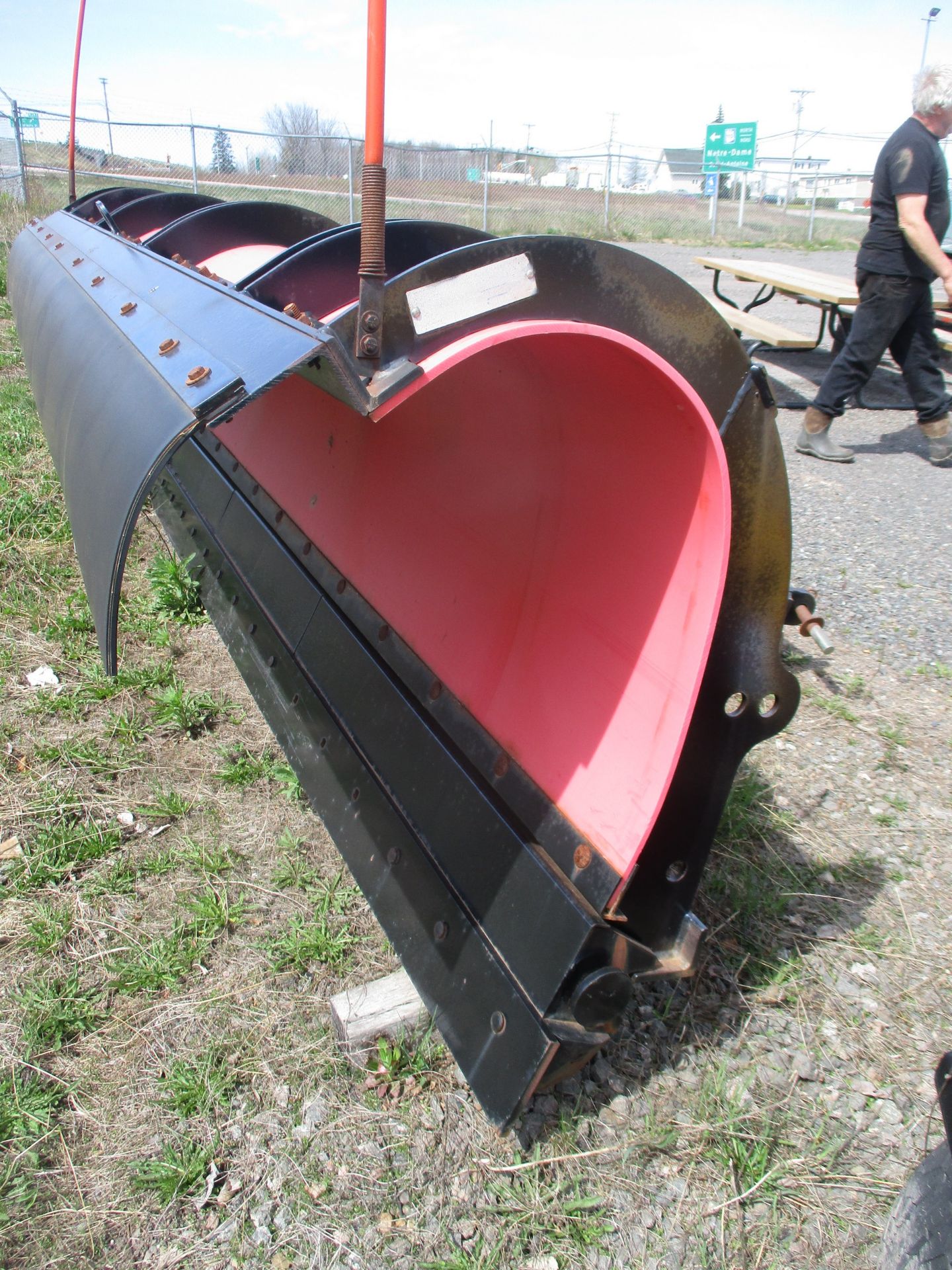 EVEREST PLOW, 11FT WIDE 2 WAY ANGLE PLOW S/N: R132TEW39PH-A - Image 3 of 3