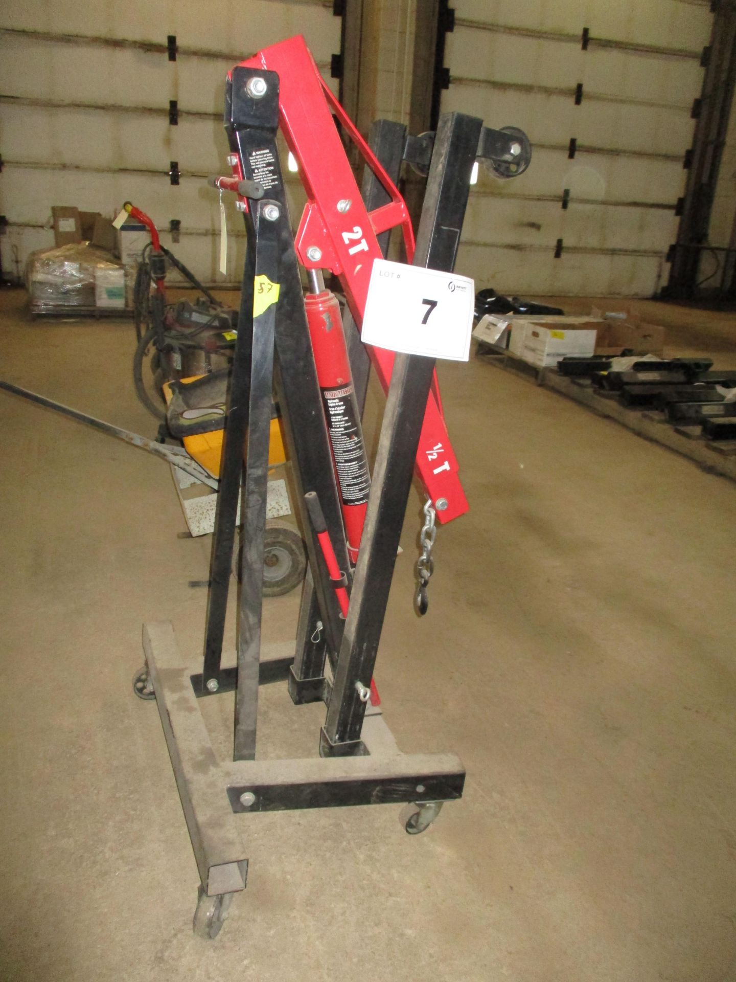 MOTOMASTER 2 TON CAPACITY HYDRAULIC ENGINE CRANE, LIFT RANGER 15-1/2 TO 72"