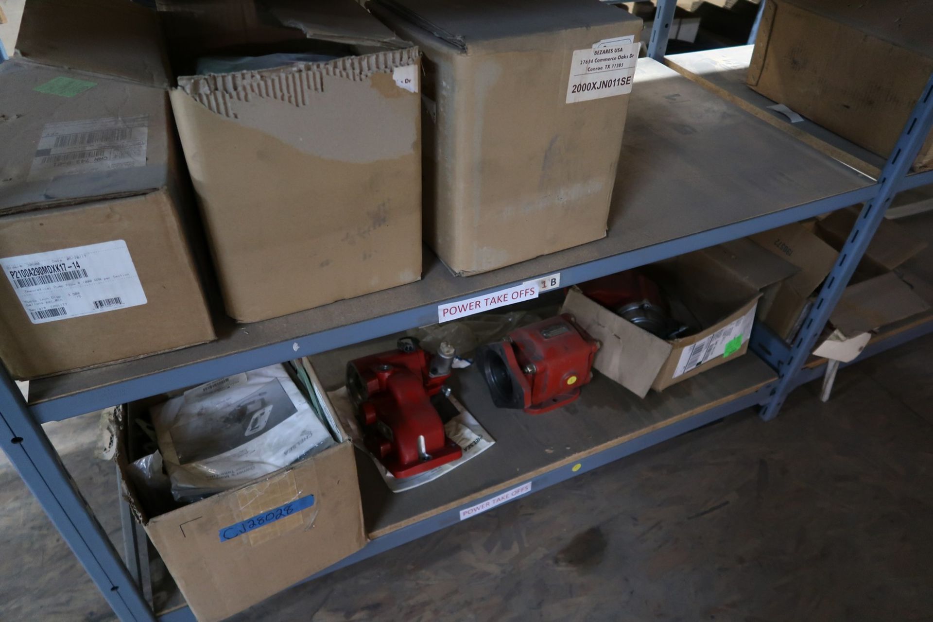 4 SECTIONS OF POWER TAKE OFFS, GRACO DAPHRAN PUMP & MISC PARTS (CONTENTS ONLY) - Image 2 of 6
