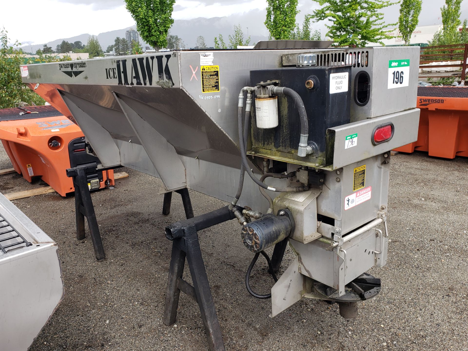 SWENSON SS S3 ICE HAWK SPREADER, P, PV358 EST/H, HYD, NO SPINNER