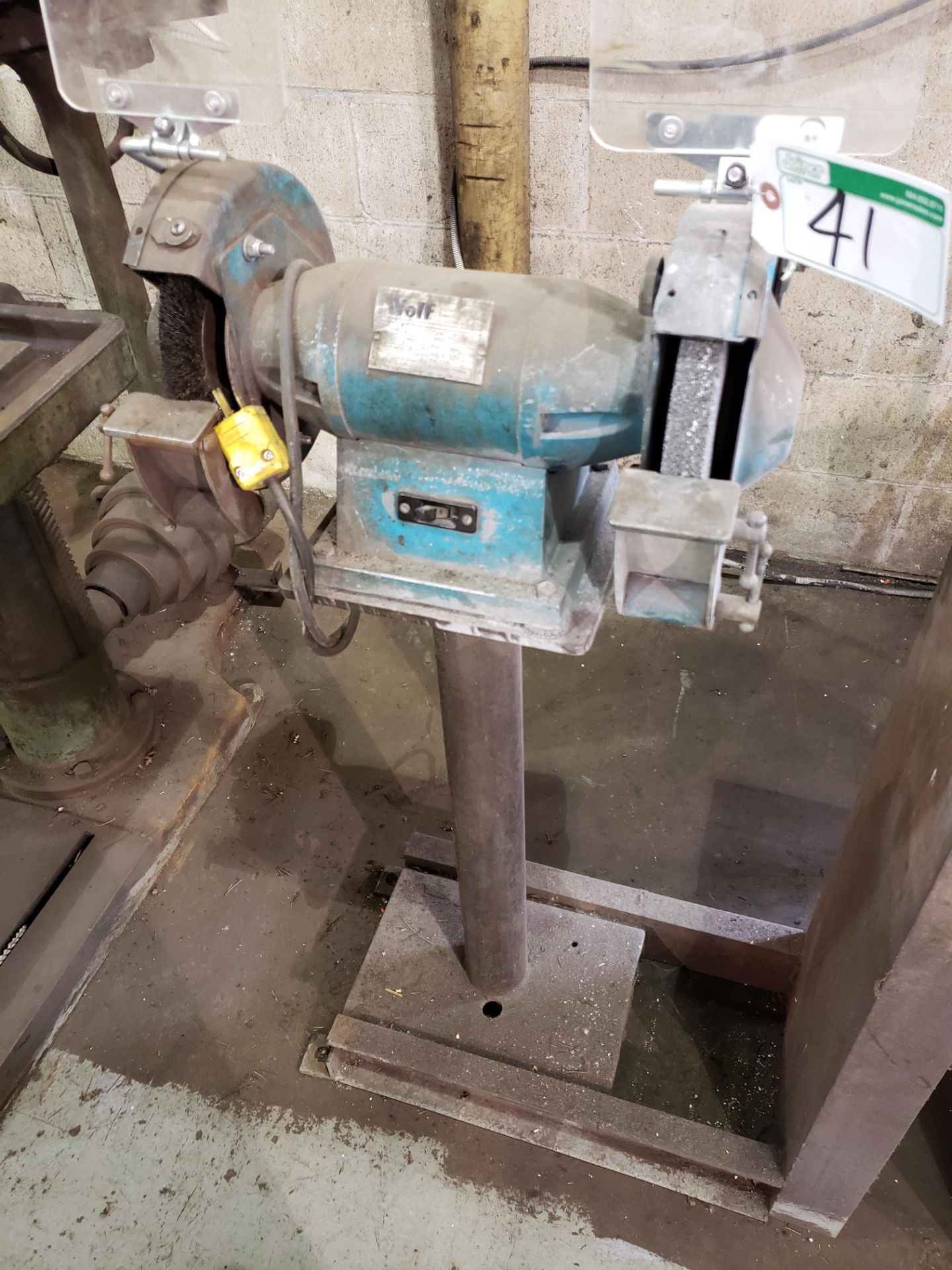 WOLF 45 HP/1PH PEDESTAL GRINDER