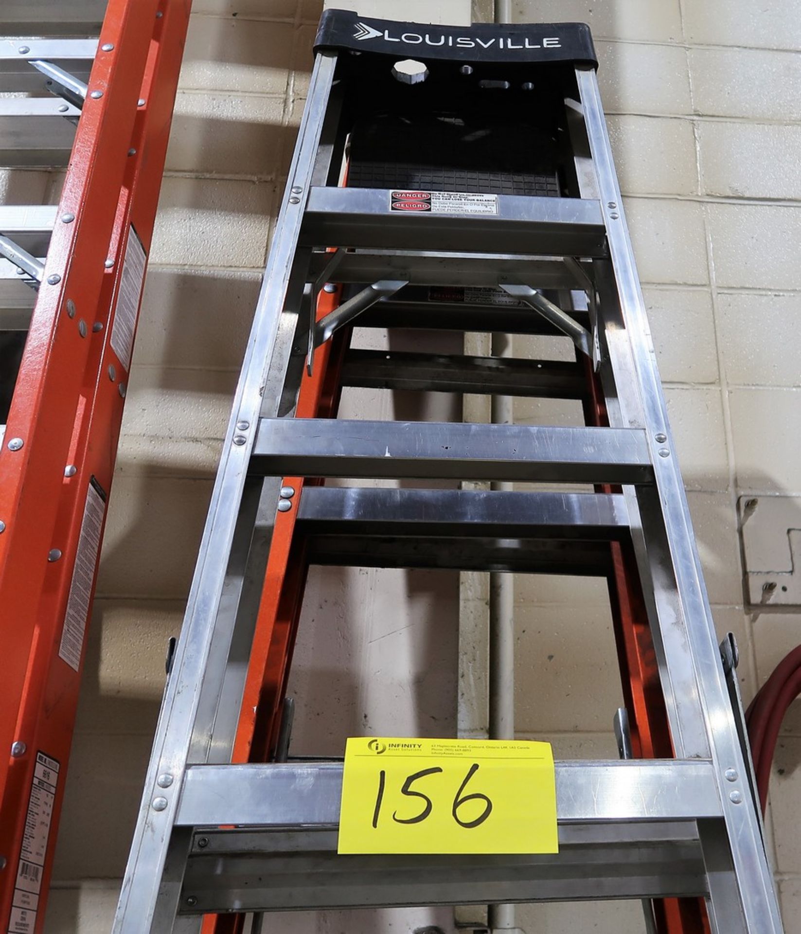 8' LOUISVILLE ALUMINUM STEP LADDER