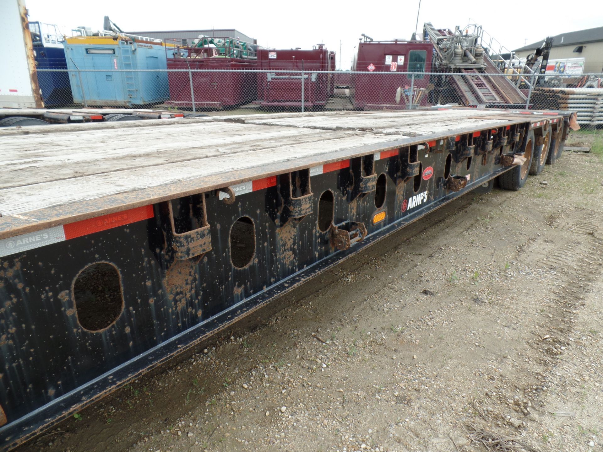 2016 ARNE'S 40 TON TRIDEM LOWBOY TRAILER, SCISSOR NECK, MID ROLL, 10' X 36' DECK, REAR LINE ROLL, - Image 6 of 11