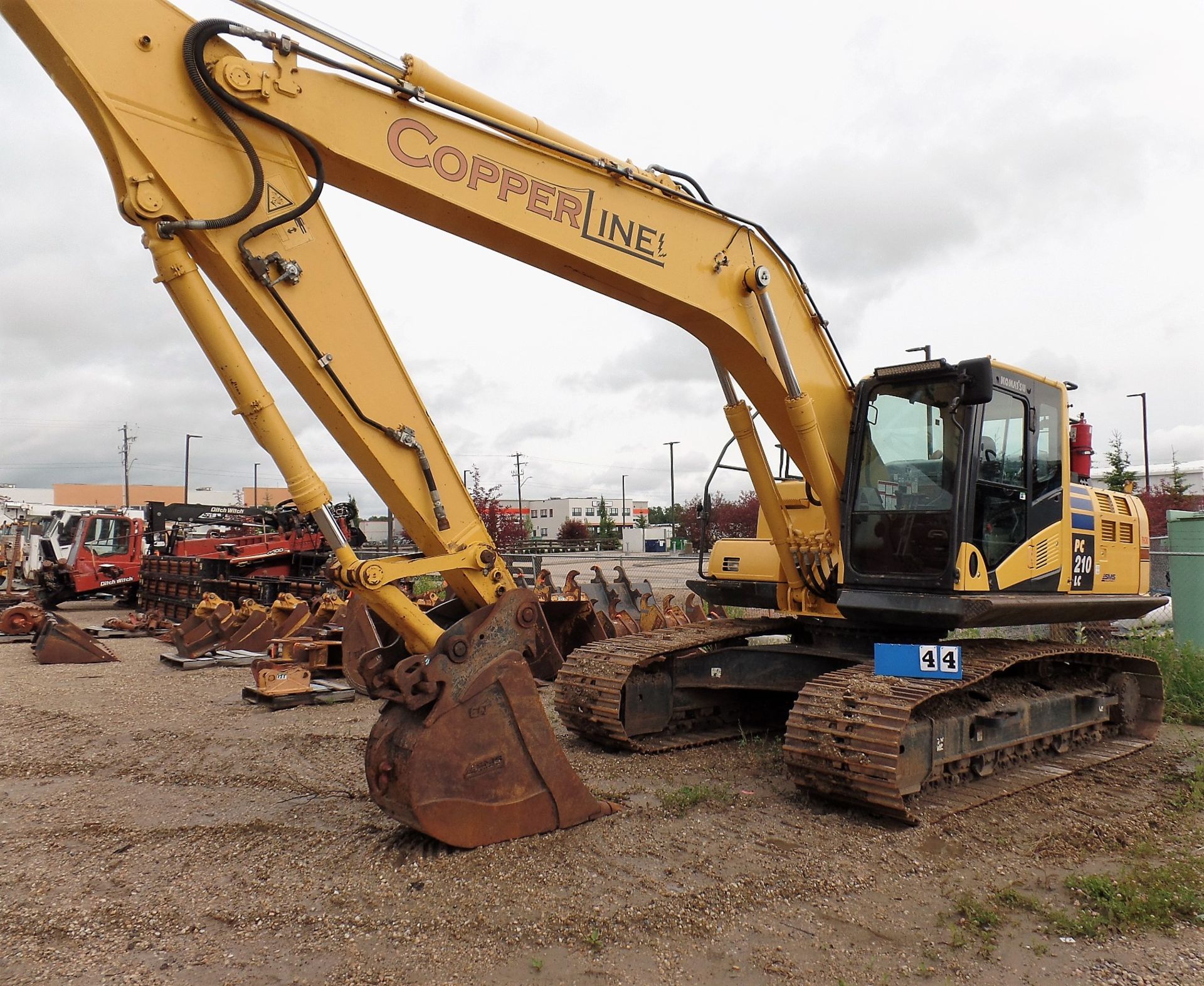 2015 KOMATSU MODEL PC210LC-10 HYDRAULIC EXCAVATOR, Q/C BKT, 9 FT 6 IN STICK, A/C CAB, ESPAR HTR,