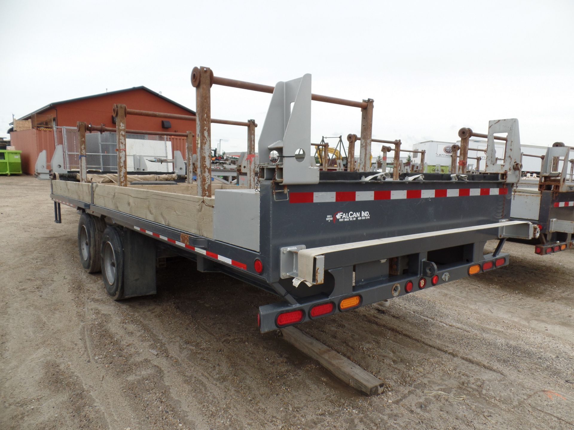 2017 FALCAN TD210 POLE TRAILER, 25' DECK, TELESCOPING 60' POLE CAP, 3 REEL STANDS, 2, 10,000 LB - Image 6 of 8