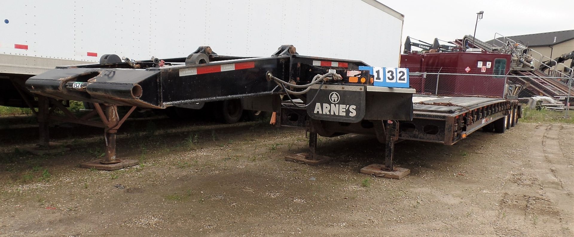 2016 ARNE'S 50 TON TRIDEM LOWBOY TRAILER, A/R SUSP. 11' NECK, 25' X 10' DECK, 4' BEAVERTAIL, VIN: