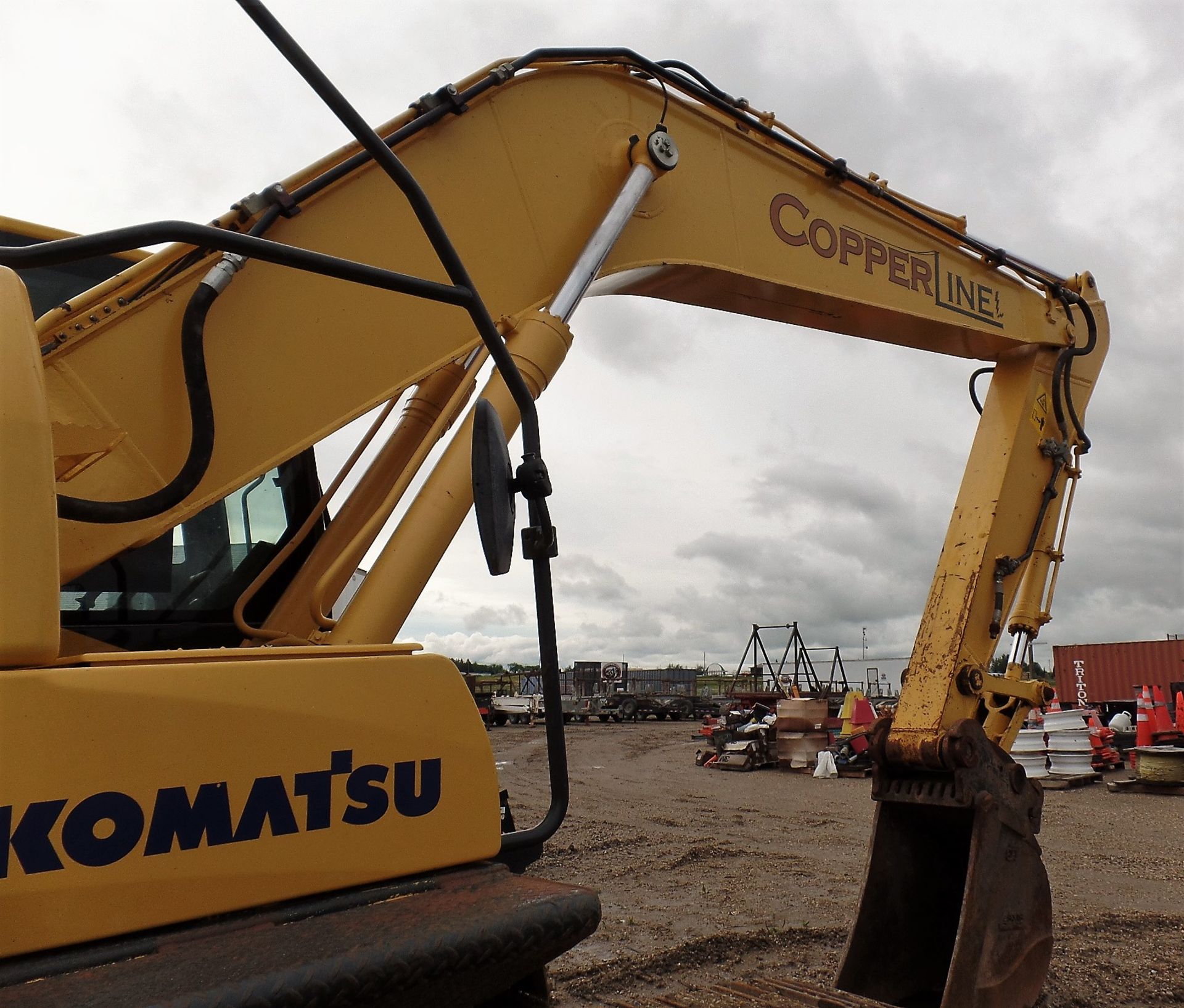 2015 KOMATSU MODEL PC210LC-10 HYDRAULIC EXCAVATOR, Q/C BKT, 9 FT 6 IN STICK, A/C CAB, ESPAR HTR, - Image 8 of 18