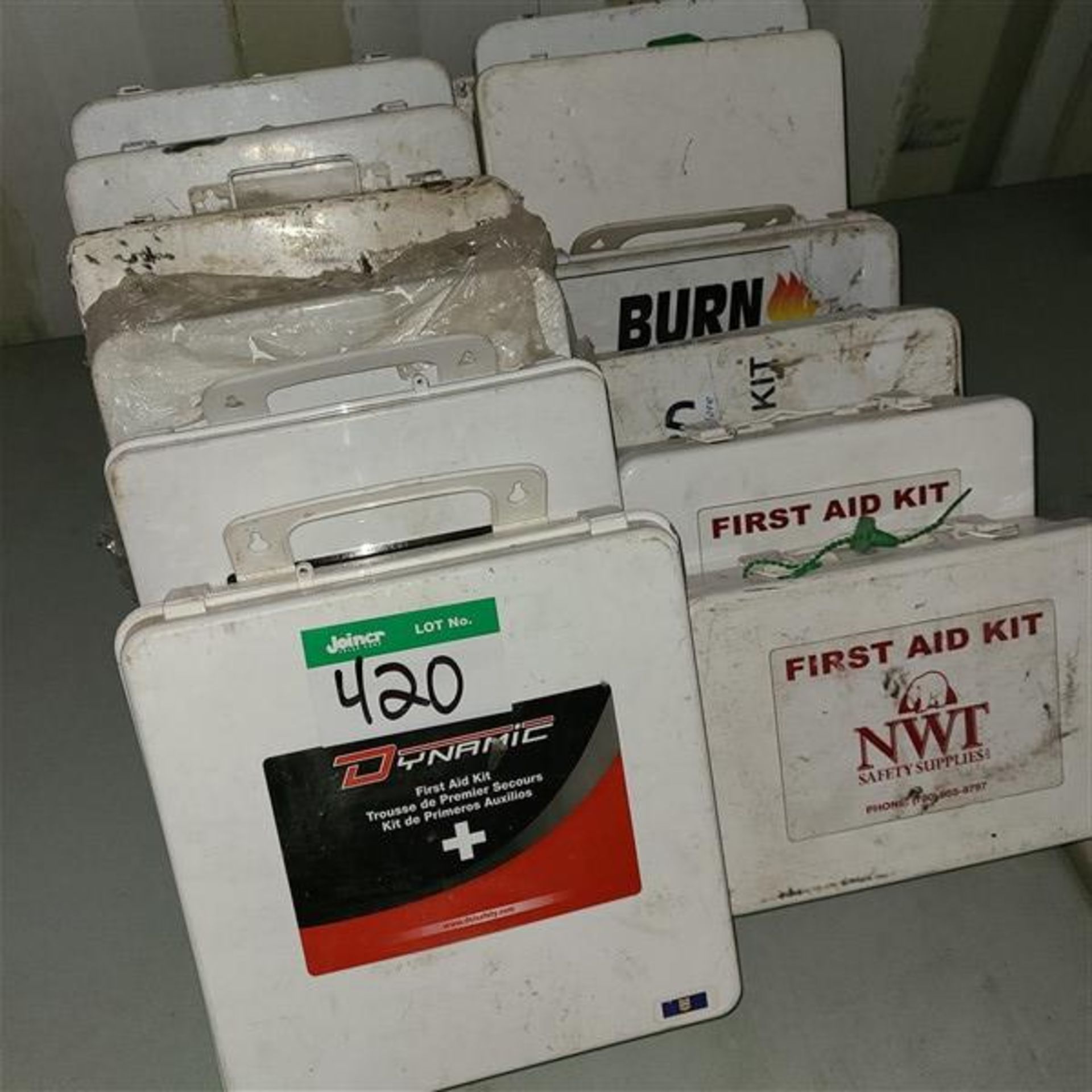 LOT OF FIRST AID KITS