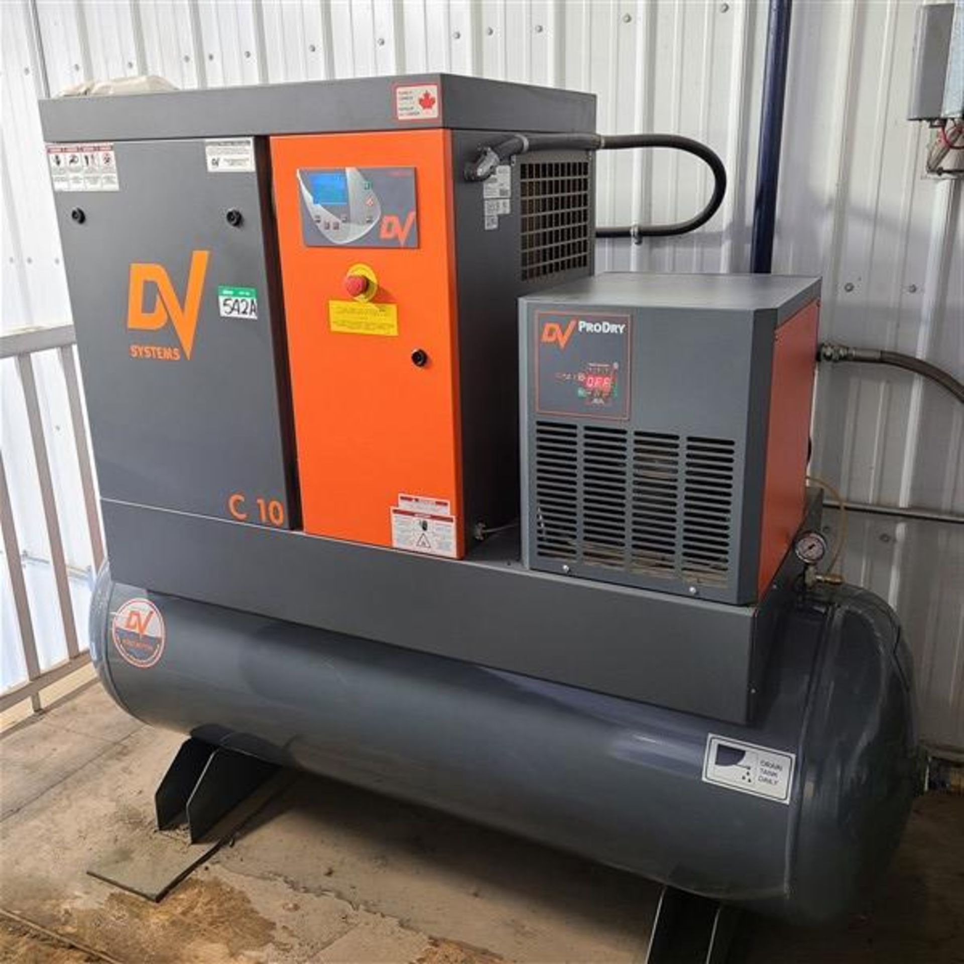 DV SYSTEMS C10TD AIR COMPRESSOR, 10HP, 42 SCFM, 208V, S/N 079387 W/ DV PRODRY DRYER