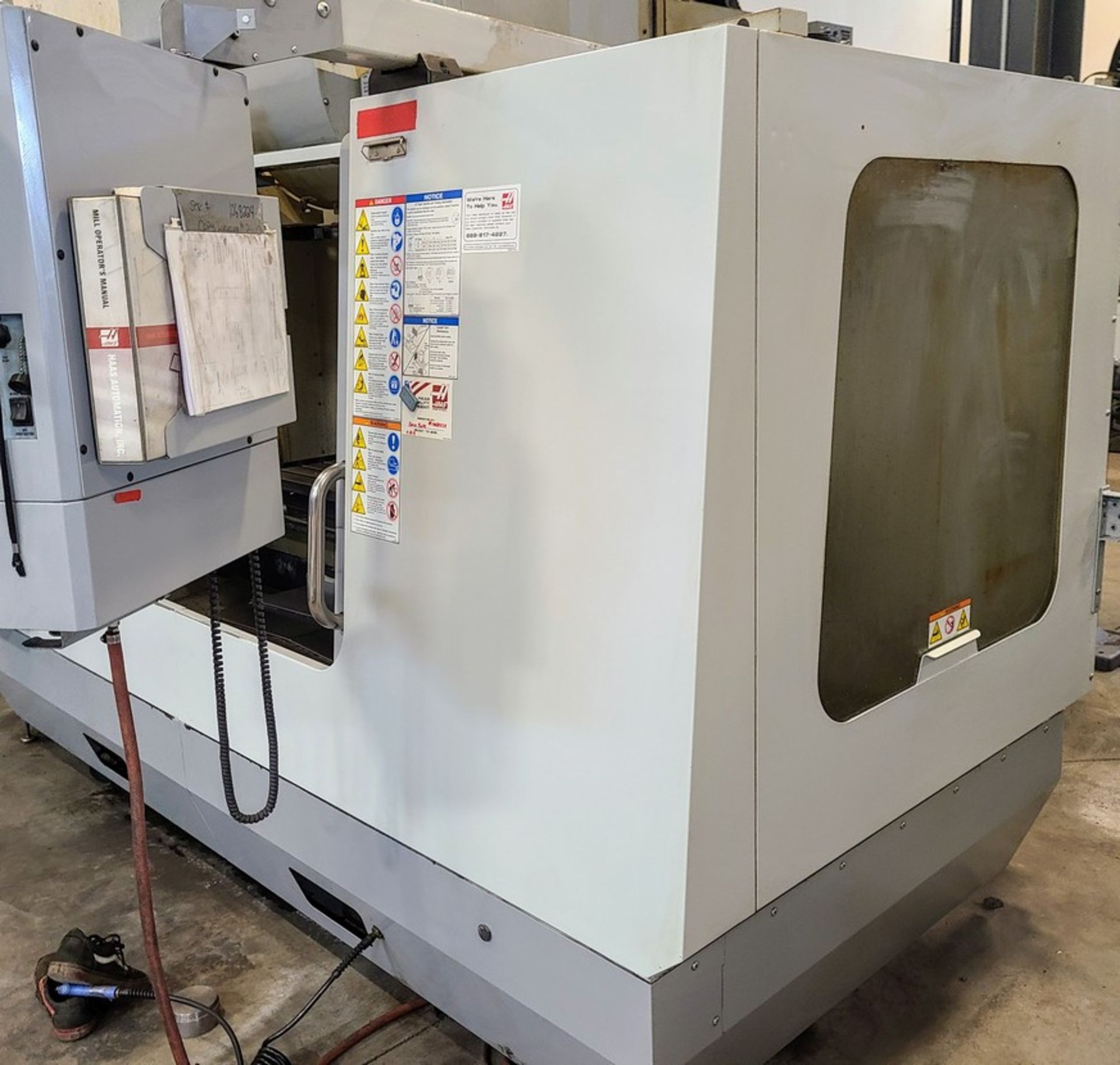 2008 HAAS VF-4B CNC VMC , S/N 1068224, TRAVELS 50” X 20” Y 25” Z, HAAS VOP-D, 20 HP, 2-SPEED GEAR - Image 6 of 8