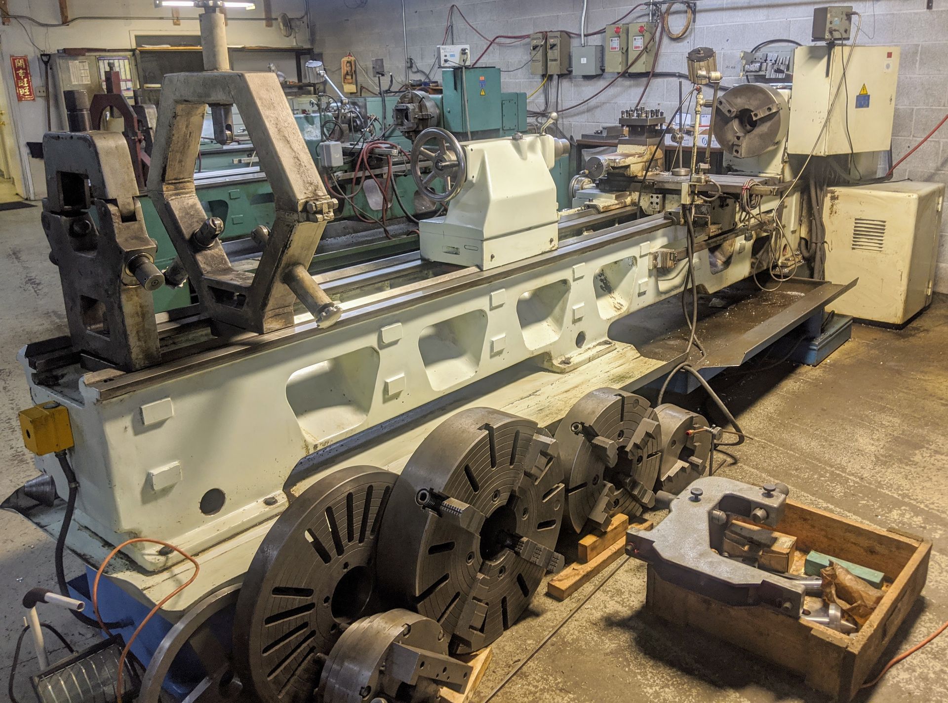 TOS SN71C Lathe, 28” x 120”, Mitutoyo 2-Axis DRO, 16” 3-Jaw Chuck, 3” Bore, Speeds to 1,000 RPM, - Image 13 of 15