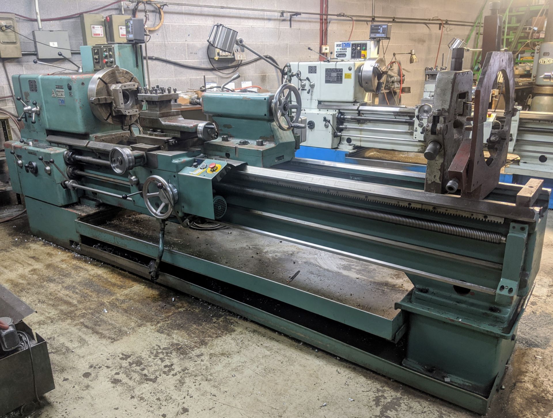 TOS SN63C Lathe, 25” x 80”, Mitutoyo 2-Axis DRO, 16” 4-Jaw Chuck, 4” Bore, Speeds to 1,000 RPM,