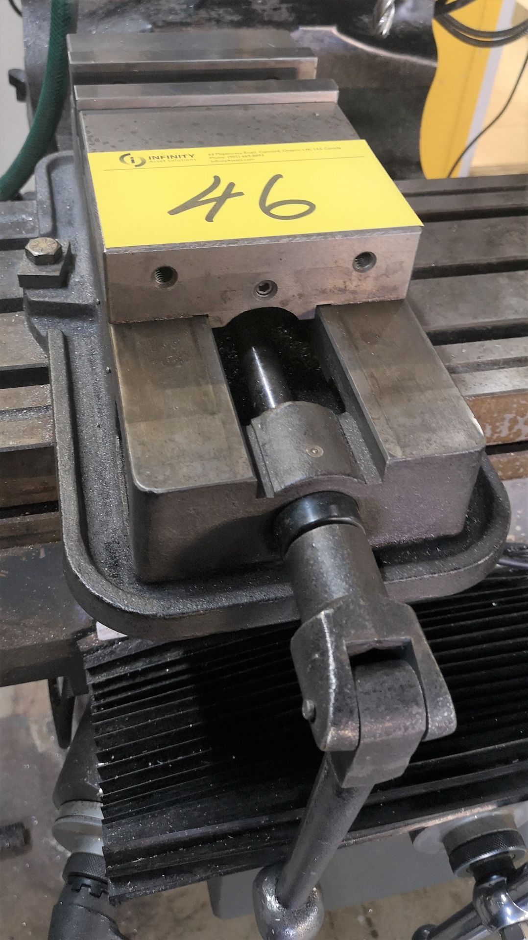 6" MACHINE VISE