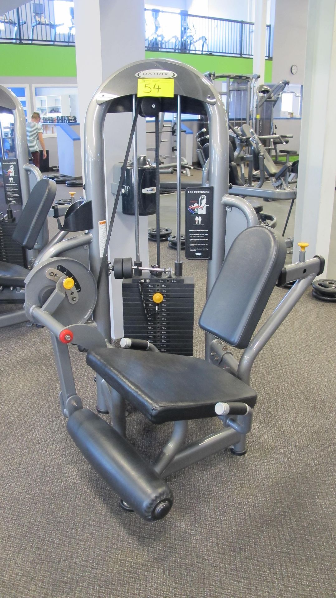 MATRIX G3-S71 Leg Extension Machine - Weight Stack 250lbs, S/N: G3GM08D1111GA006