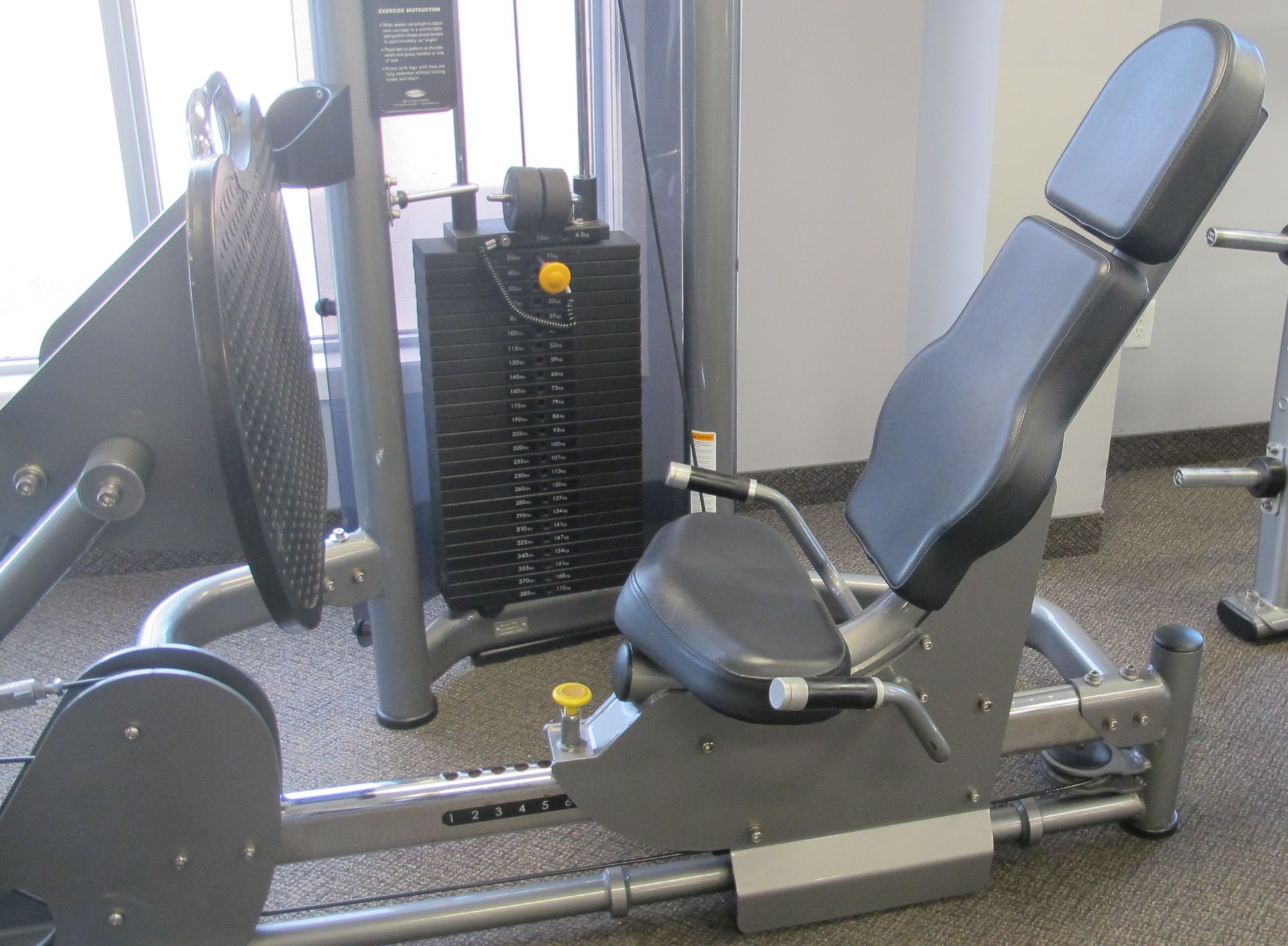 MATRIX G3-S70 Horizontal Leg Press Machine - Weight Stack 385lbs, S/N: G3GM10BD1111GA022 - Image 5 of 8