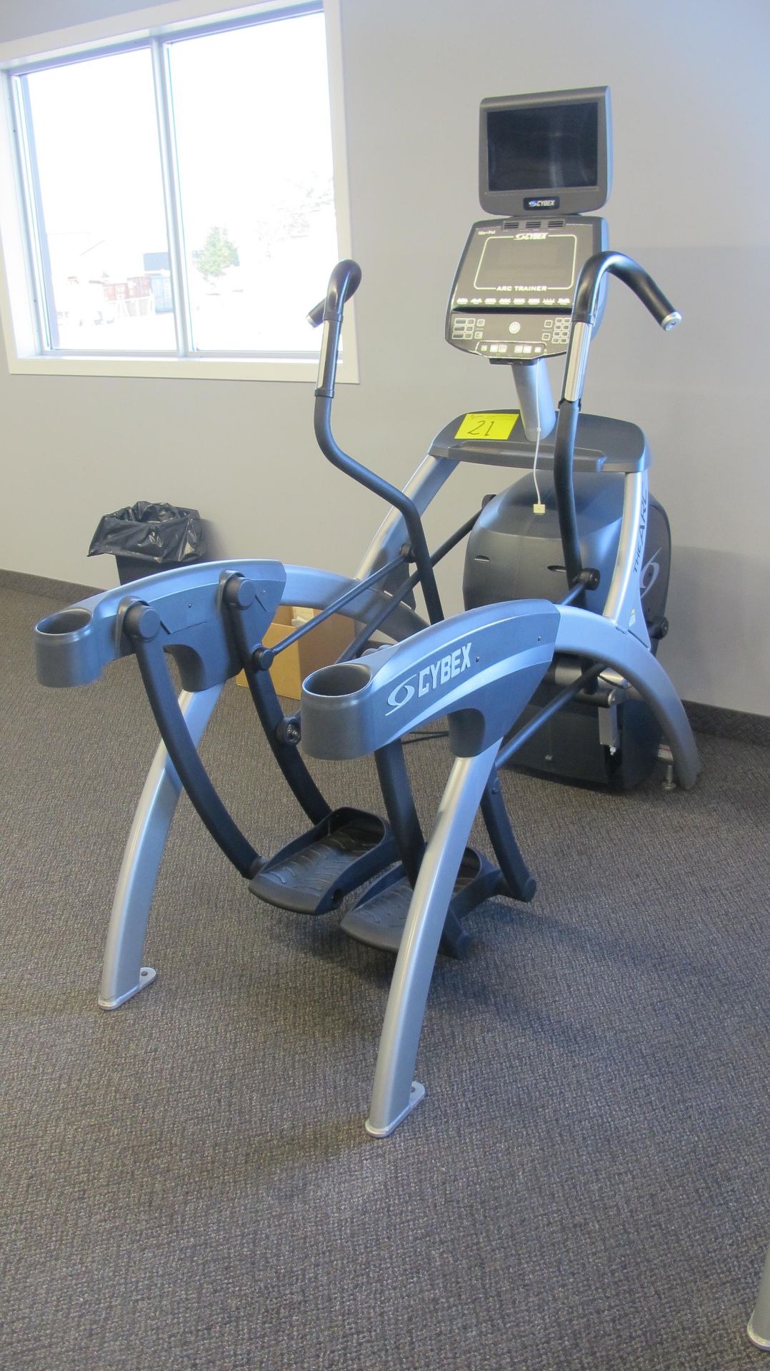 CYBEX "THE ARC" 750AT Arc Trainer w/ TV Screen w/ Satellite Hookup, Digital Display, S/N: - Image 4 of 11