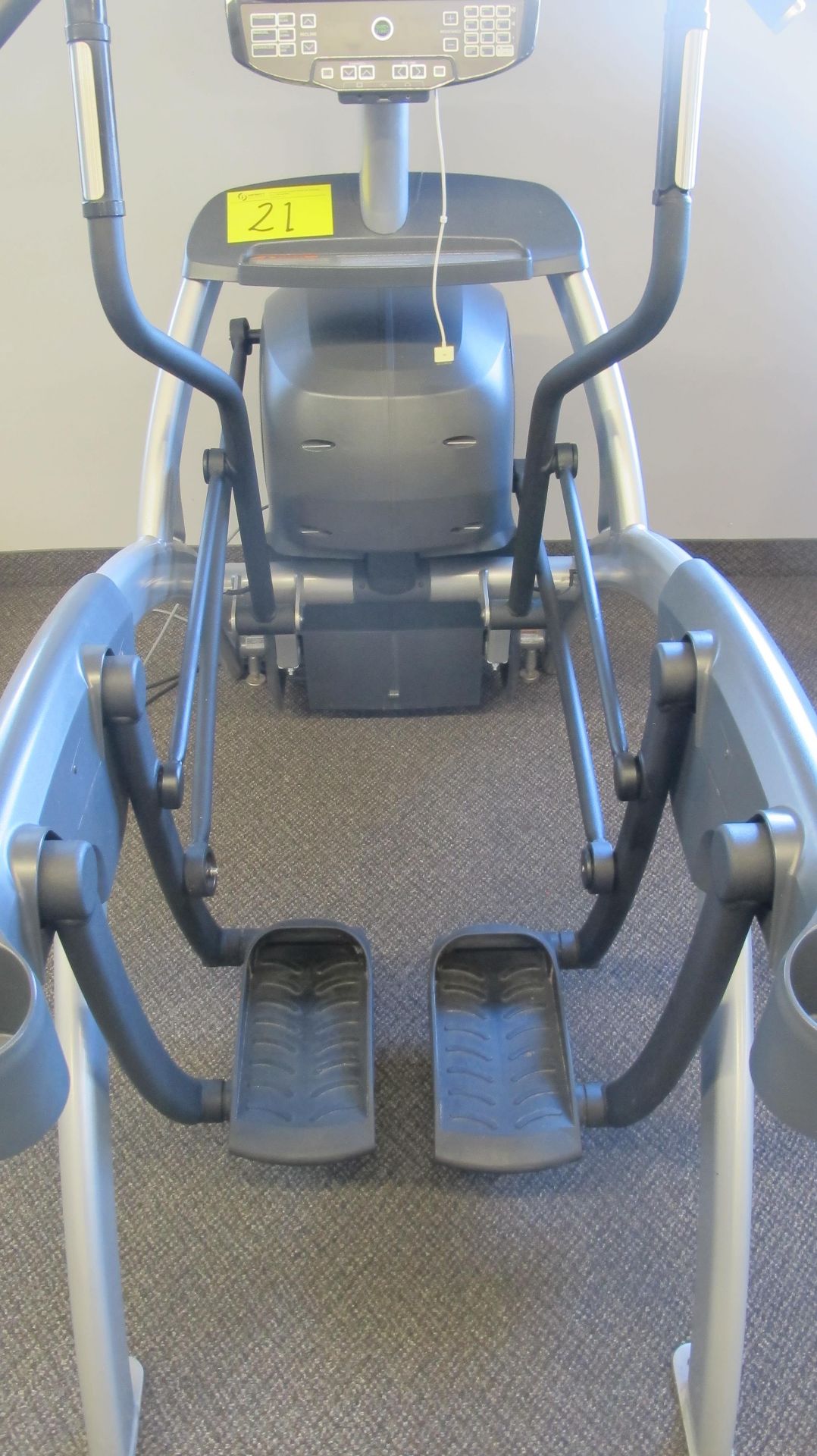 CYBEX "THE ARC" 750AT Arc Trainer w/ TV Screen w/ Satellite Hookup, Digital Display, S/N: - Image 7 of 11