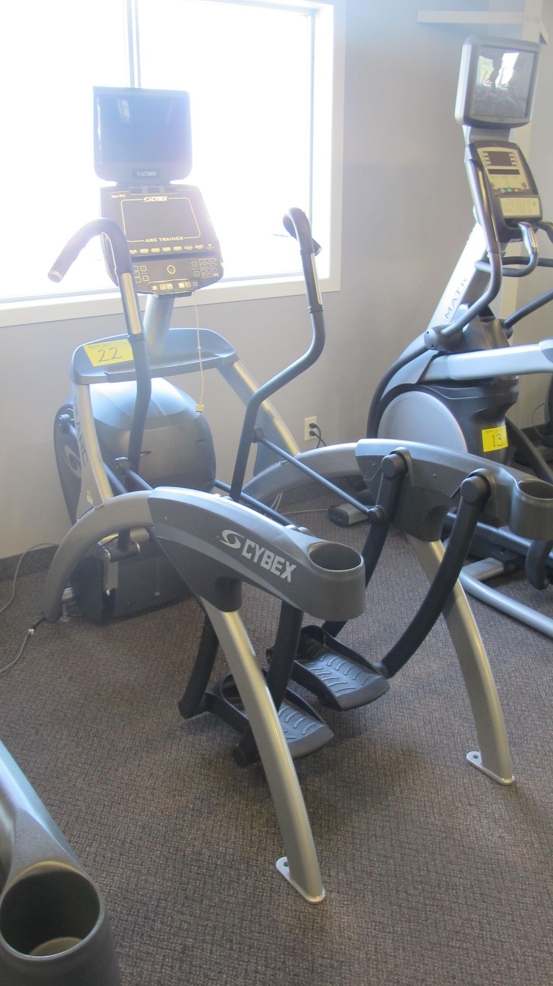 CYBEX "THE ARC" 750AT Arc Trainer w/ TV Screen w/ Satellite Hookup, Digital Display, S/N: - Image 4 of 11