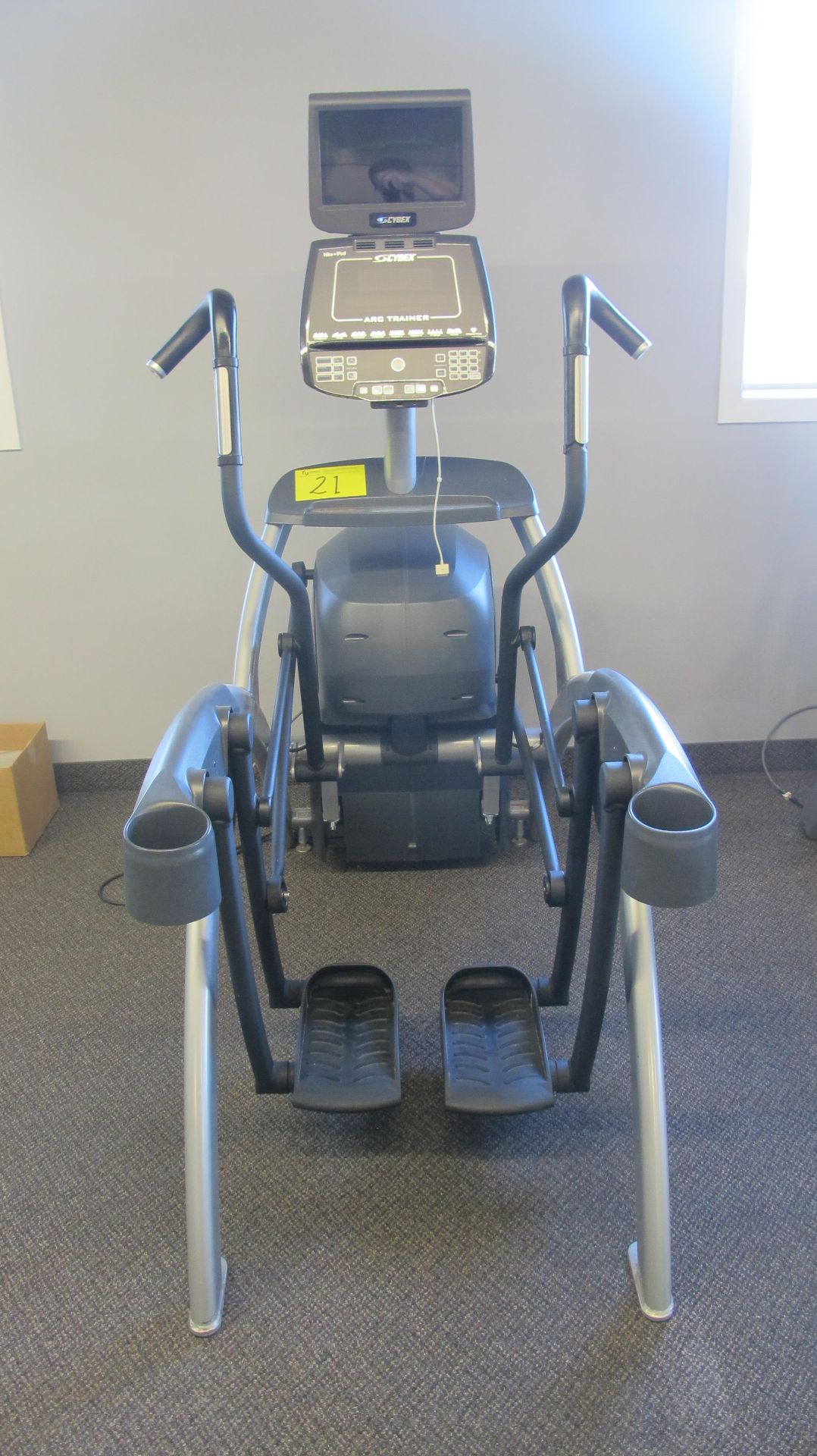 CYBEX "THE ARC" 750AT Arc Trainer w/ TV Screen w/ Satellite Hookup, Digital Display, S/N: - Image 3 of 11