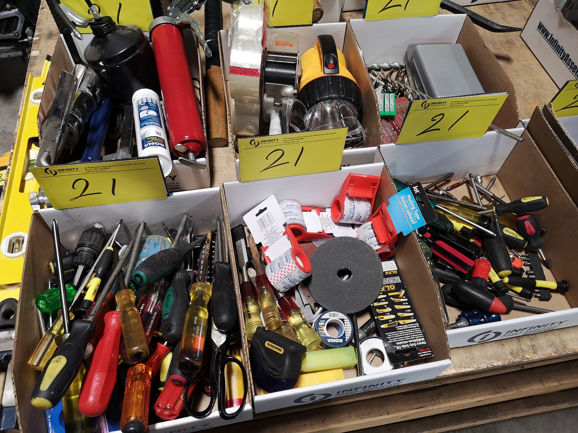 LOT ASST. SCREWDRIVERS, ALLEN KEYS, TAPE MEASURES, TOOL CASE, ETC. - Image 2 of 5