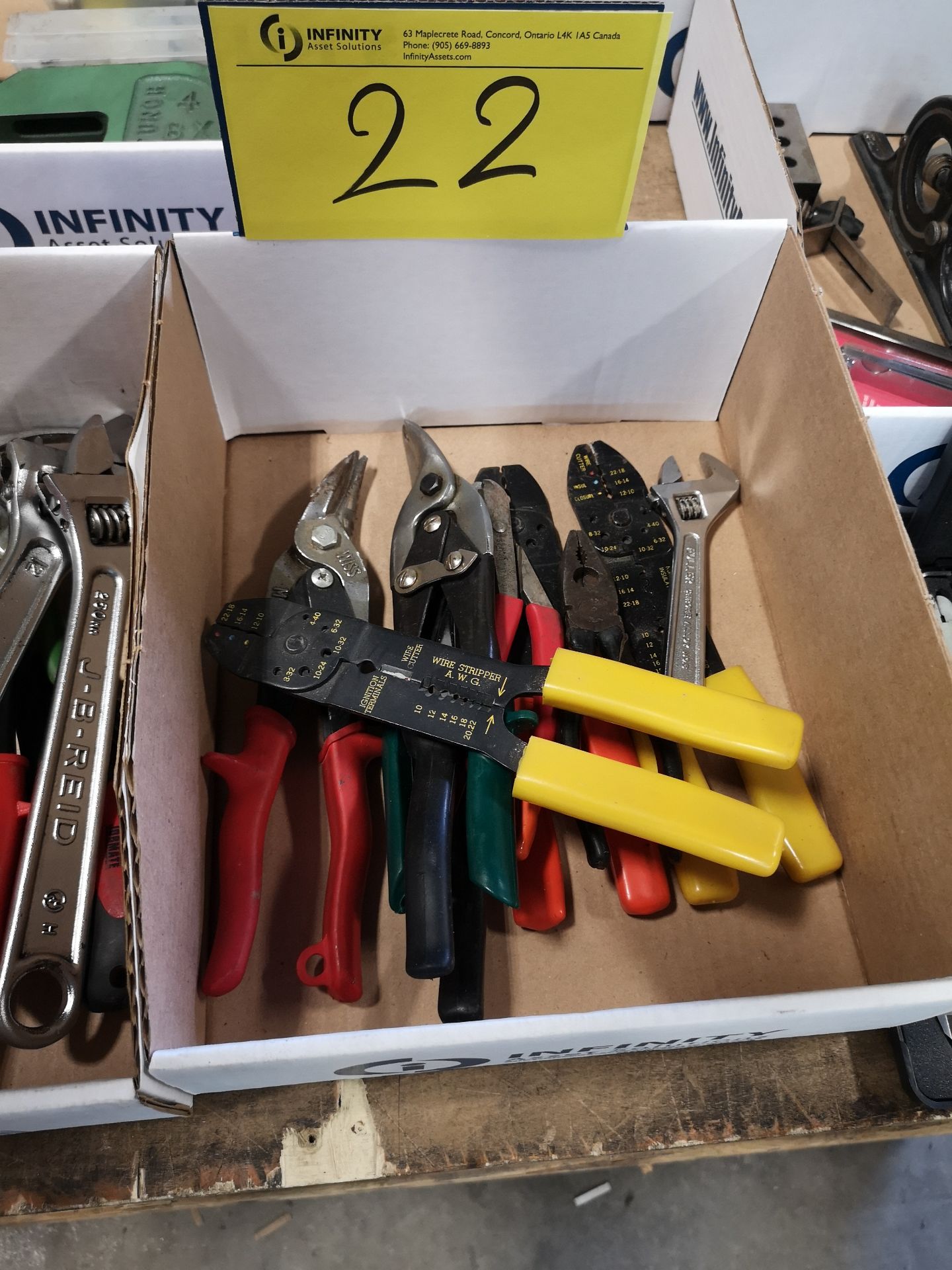 LOT PLIERS, TIN SNIPS, WIRE STRIPPERS, VISE GRIPS, ETC. - Image 4 of 4