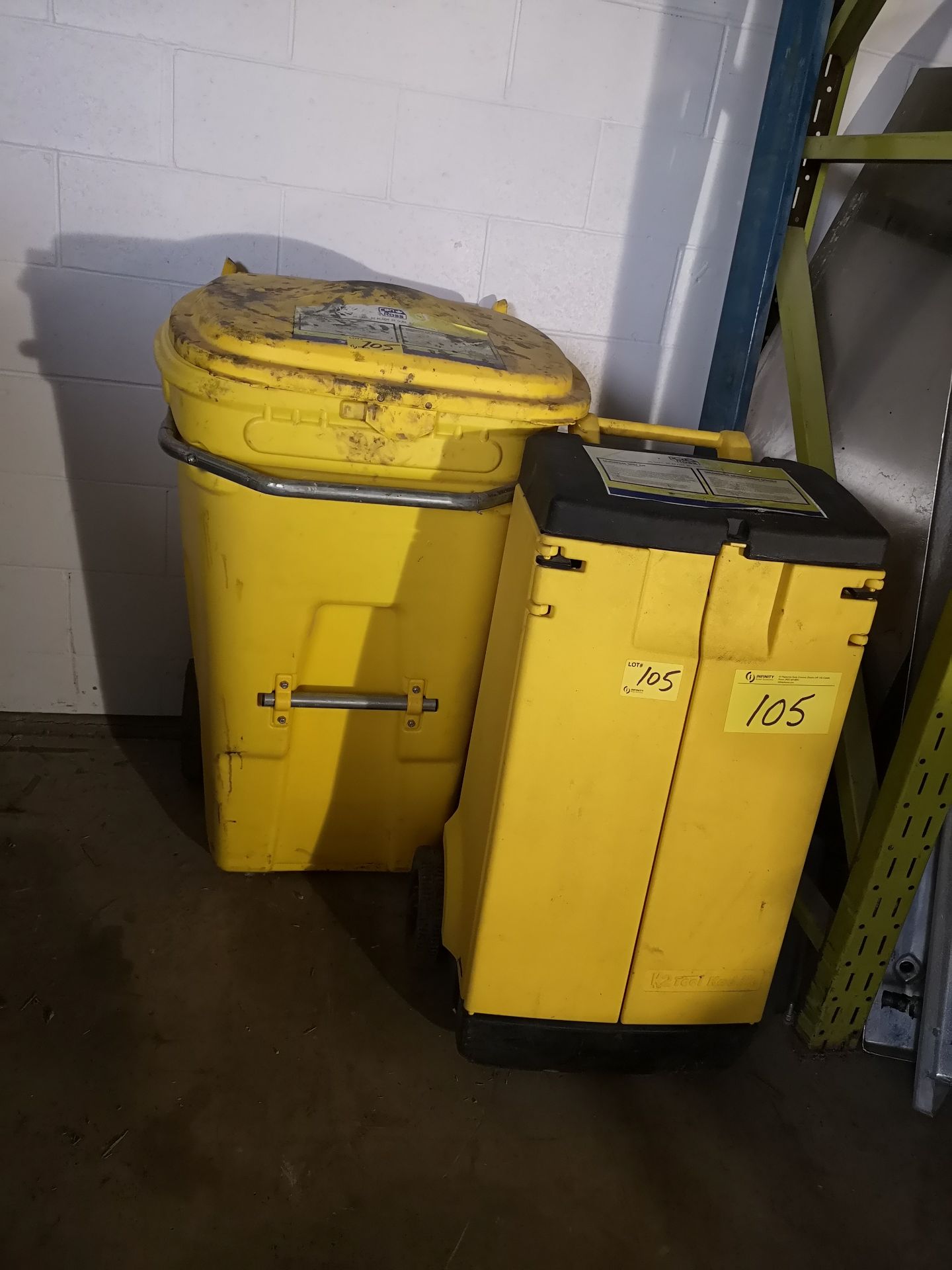 LOT PORTABLE WASTE BIN AND SPILL KIT CONTAINER