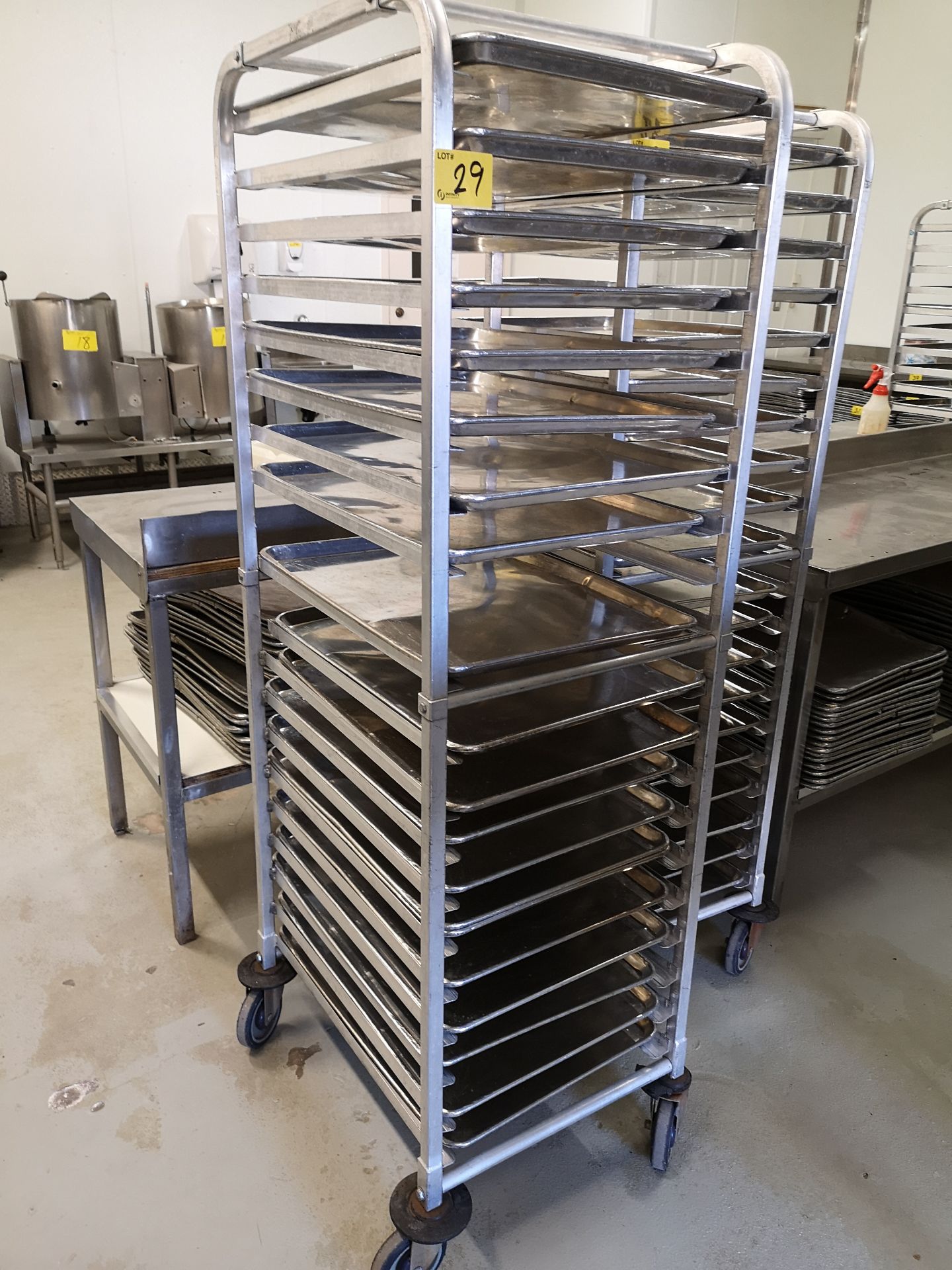 20-SHELF BAKER'S RACK W/ TRAYS