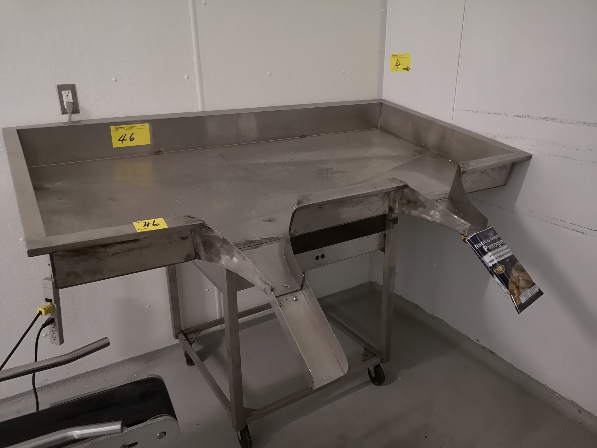 70" X 32" STAINLESS STEEL BAG FILLING TABLE