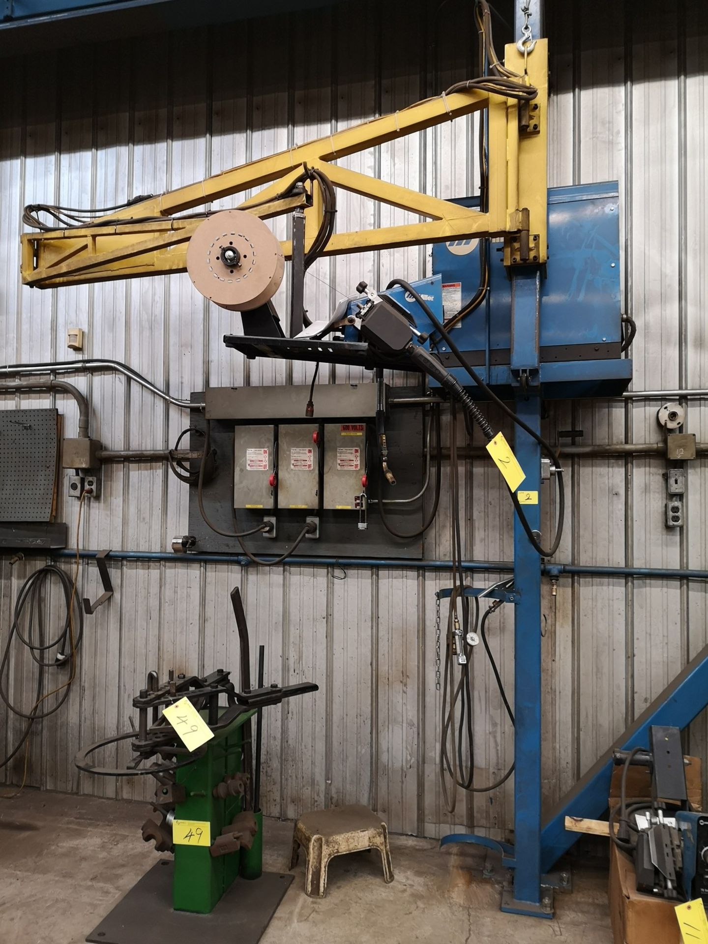 MILLER DELTAWELD 302 CV.DC WELDING POWER SOURCE, SN:LA194570 W/ MILLER 70 SERIES S-74S, 24V WIRE