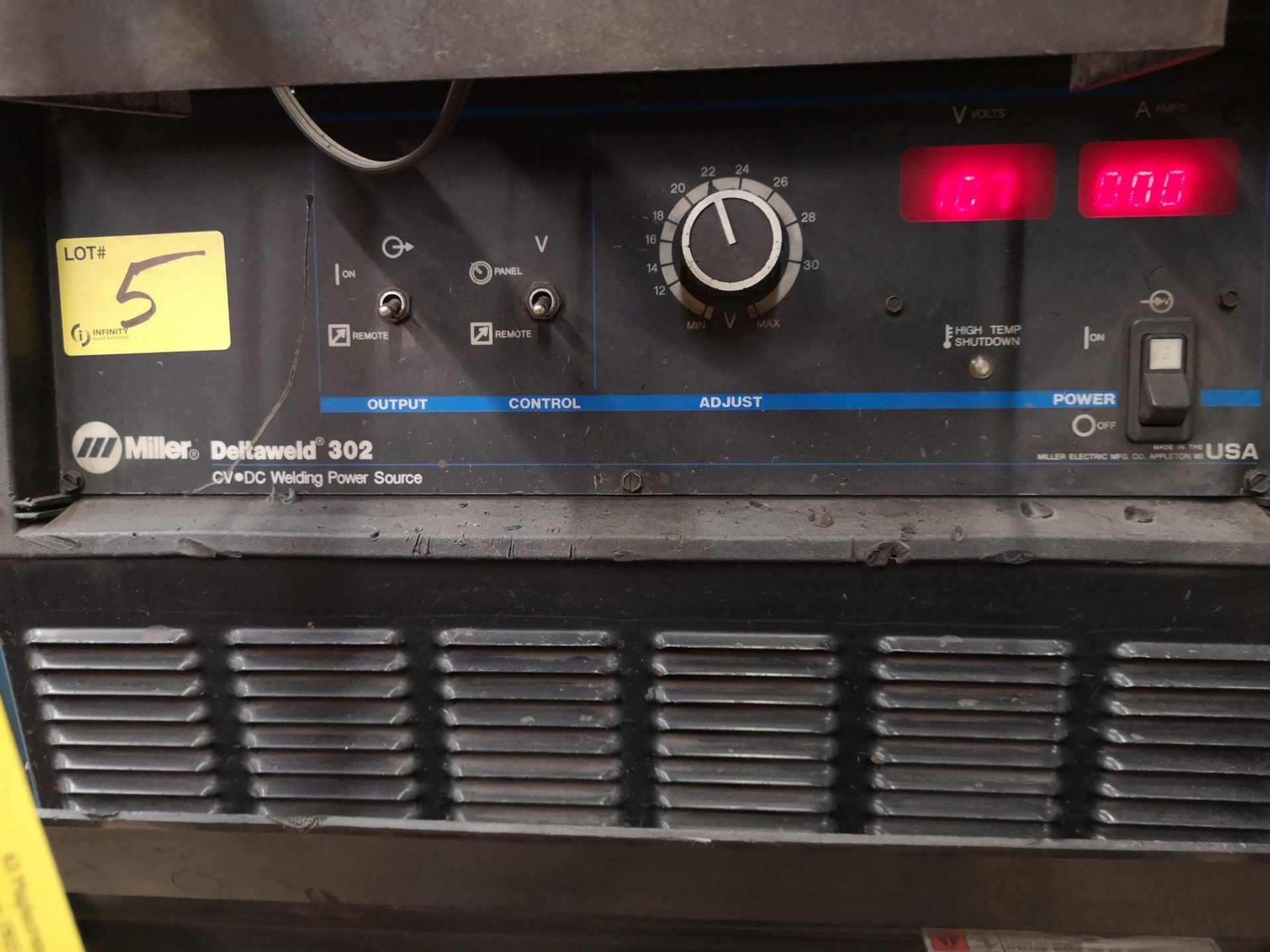 MILLER DELTAWELD 302 CV.DC WELDING POWER SOURCE, SN:KG273647 / MILLER 70 SERIES S-74S, 24V WIRE - Image 2 of 4