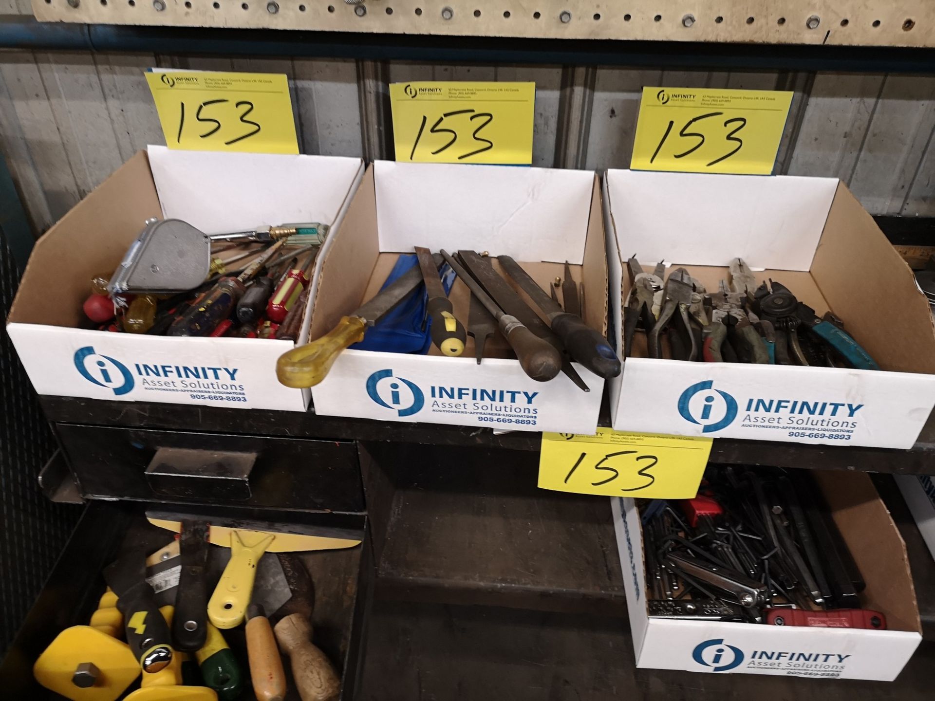 LOT OF HAND TOOLS INCL. VISE GRIPS, MEASURE TAPES, FILES, CLAMPS, SNIPERS, PLIERS,SCREWDRIVERS, - Image 3 of 4