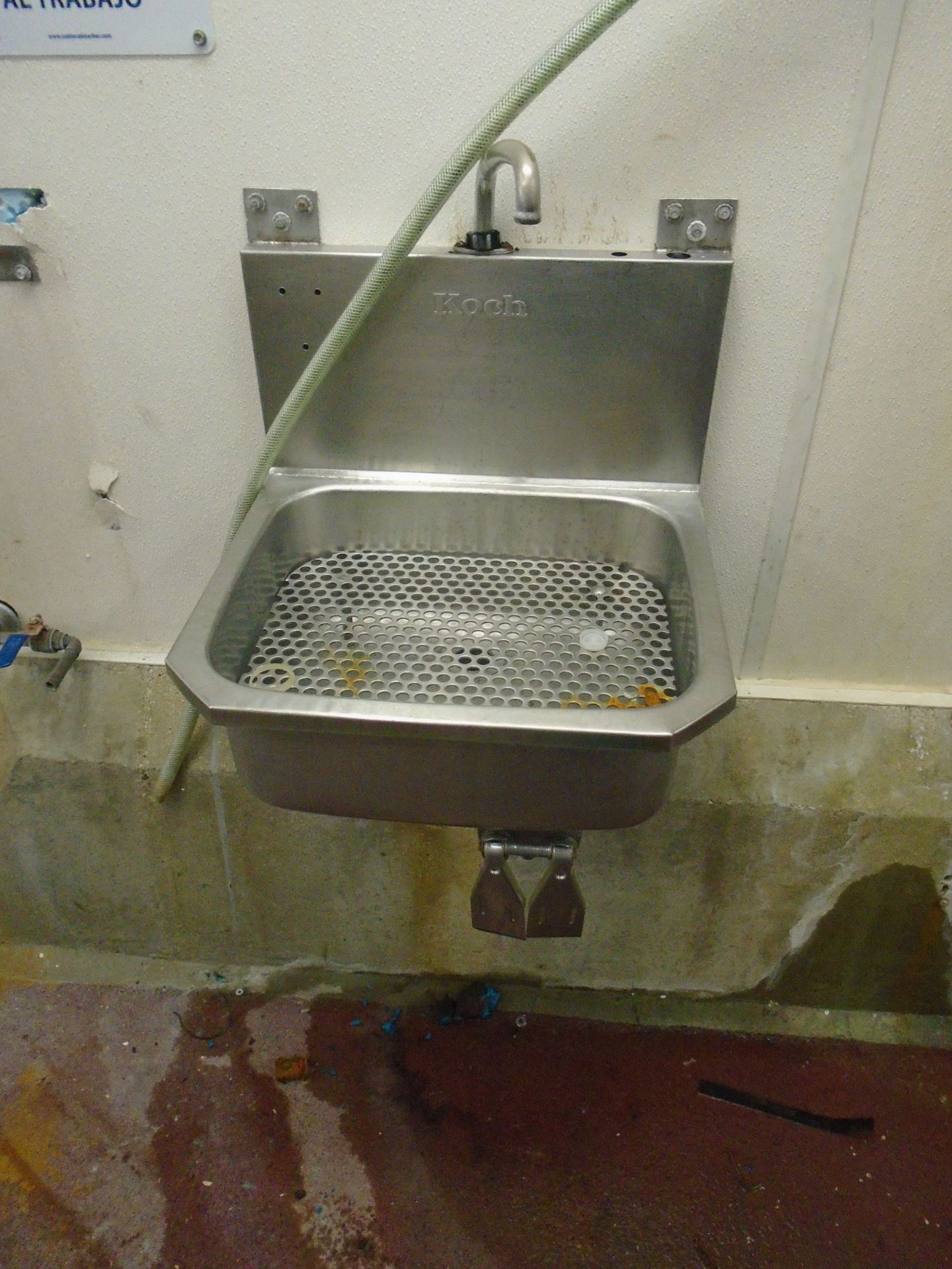 Sinks - Image 2 of 2