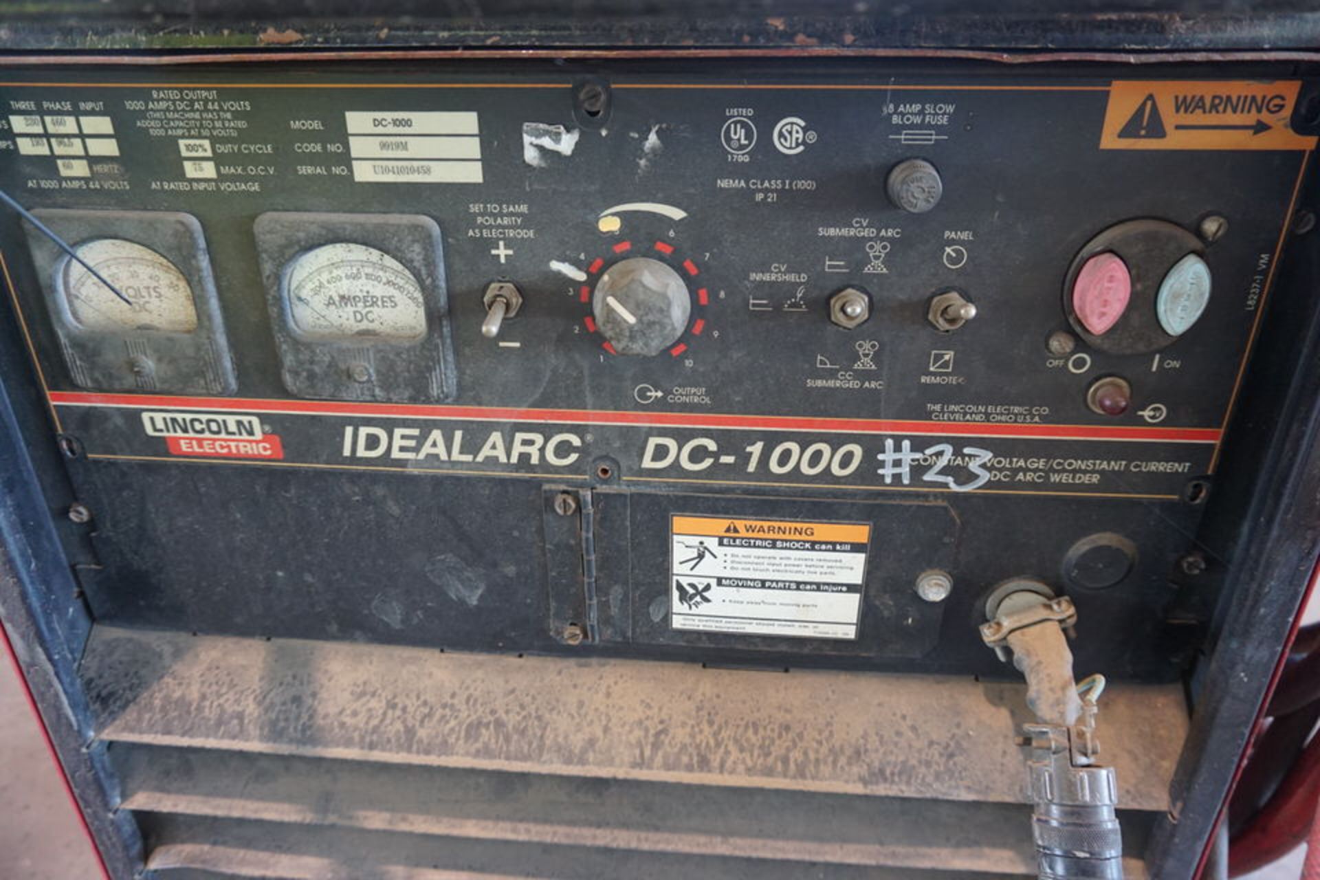 LINCOLN ELECTRIC 600 WIRE WELDER W/ LF-72 WIRE FEEDER - Image 2 of 2