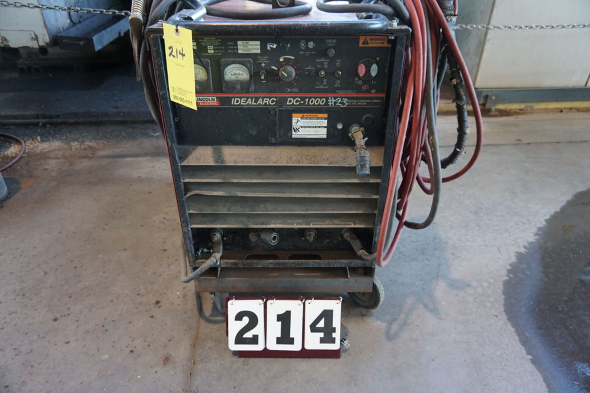 LINCOLN ELECTRIC 600 WIRE WELDER W/ LF-72 WIRE FEEDER