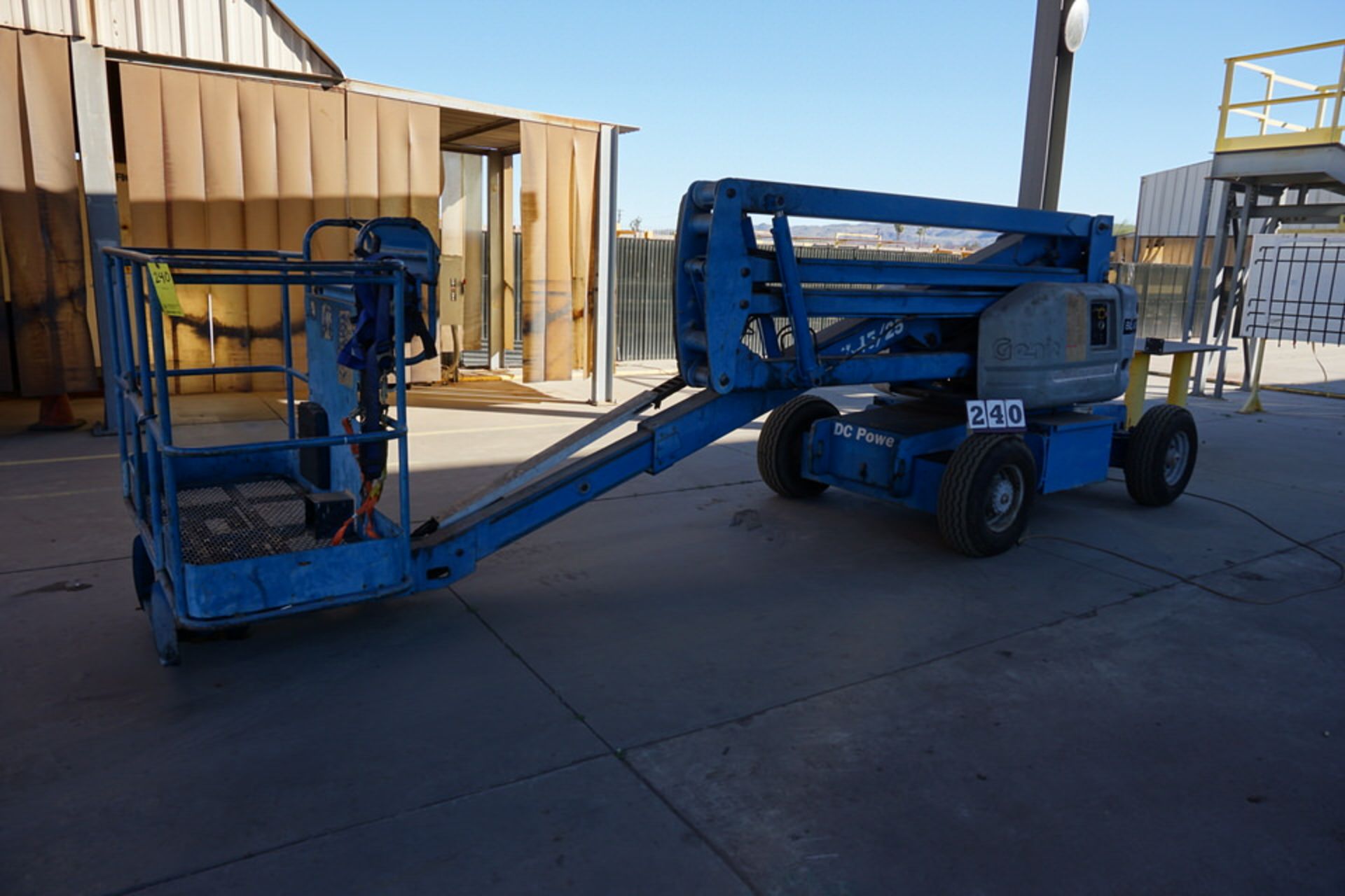 GENIE BOOM LIFT, MDL:Z45/25, DC POWER