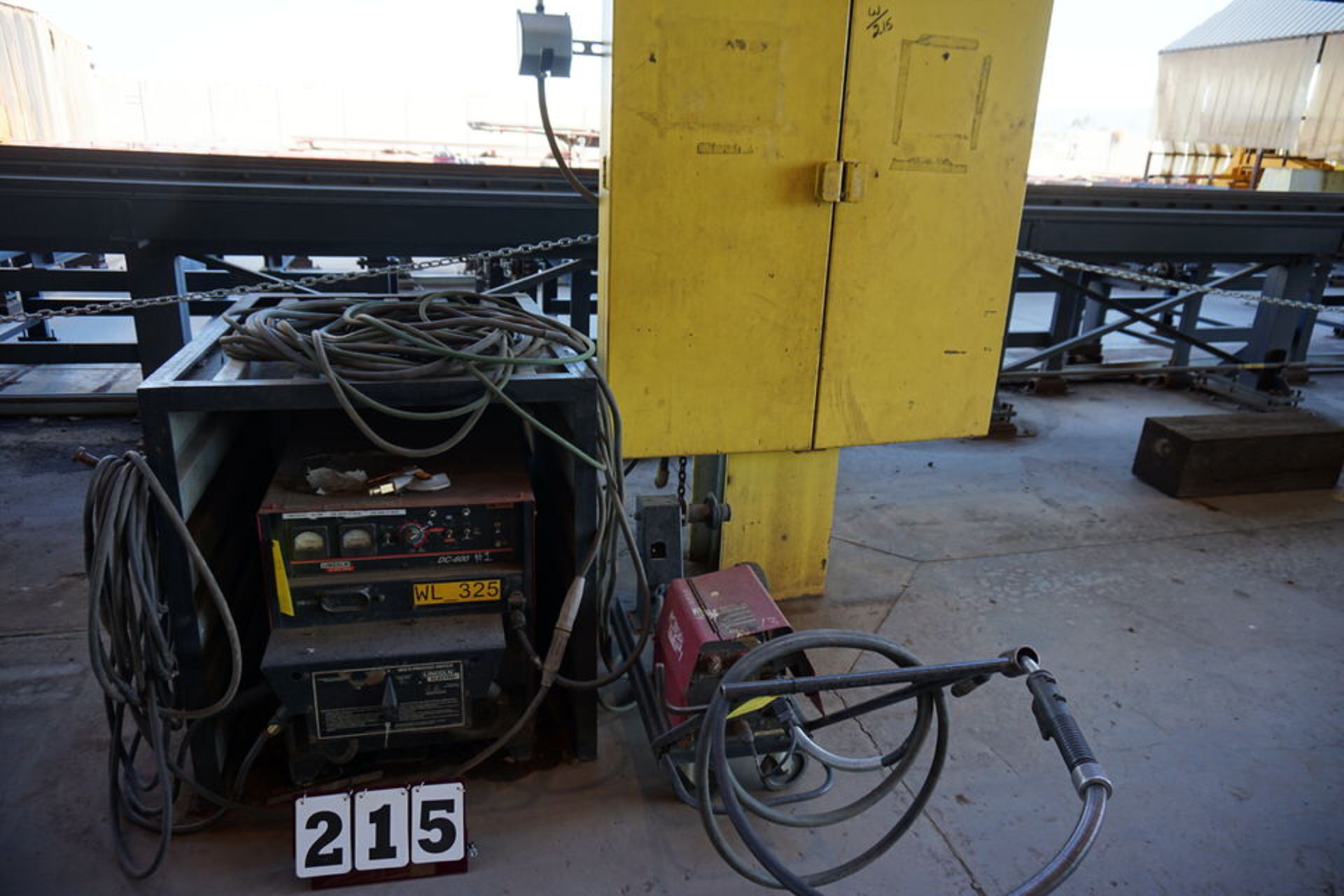 LINCOLN ELECTRIC 600 WIRE WELDER W/ LF-72 WIRE FEEDER