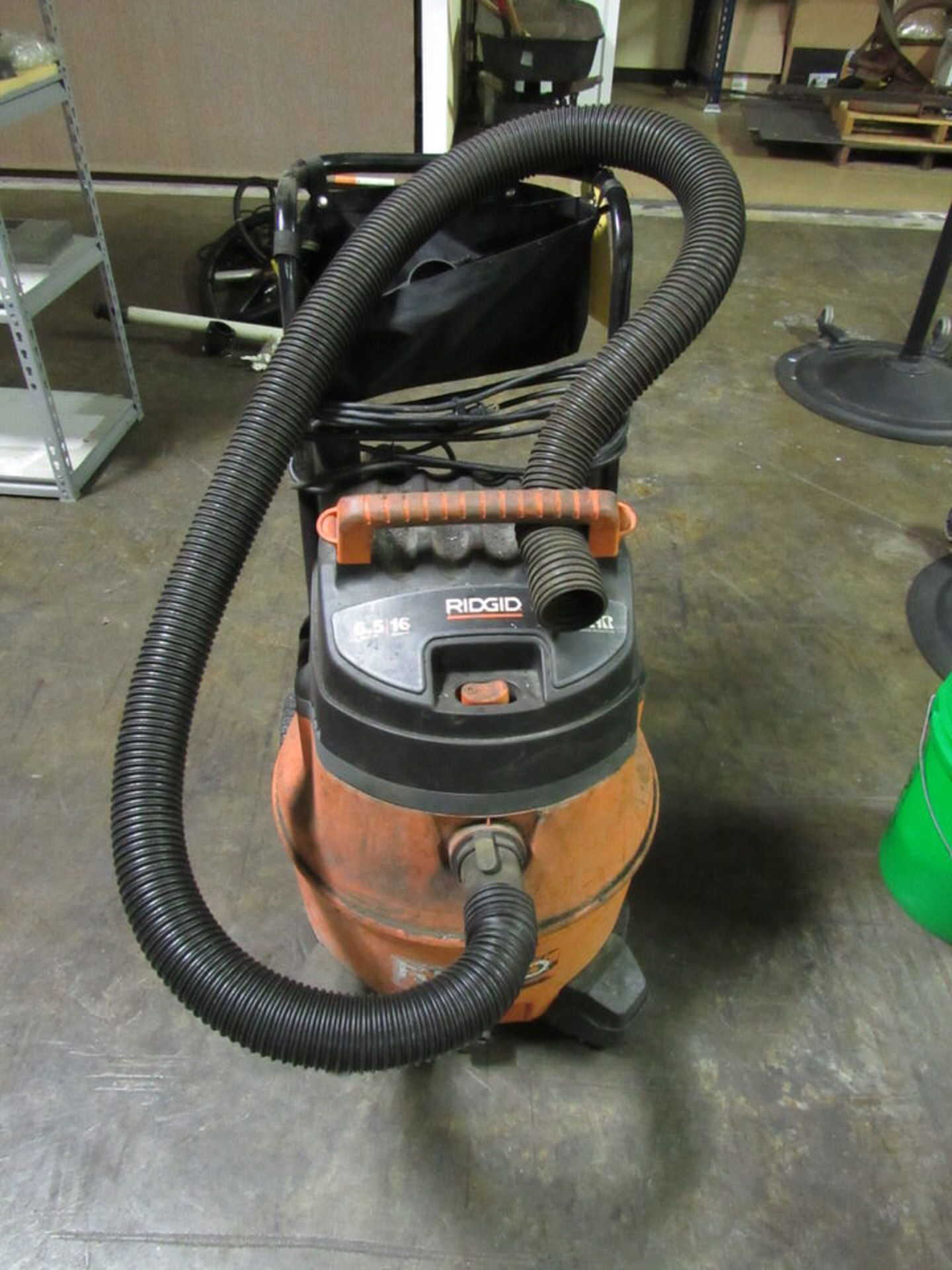 16 Gal. Ridgid Wet / Dry Shop Vac, 6.5 hp, 16 gal. cap., pleated paper cartridge filter, 2-1/2" dia.